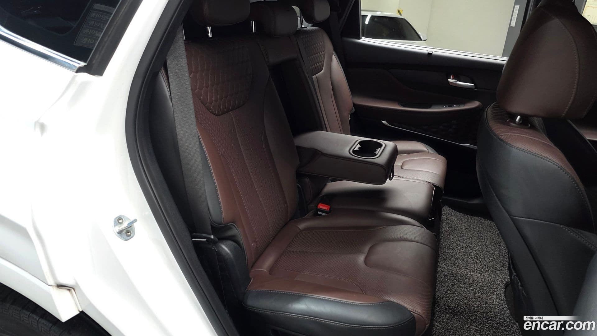 Main__Slider__Photo:Santafe Hyundai 2018.8-11