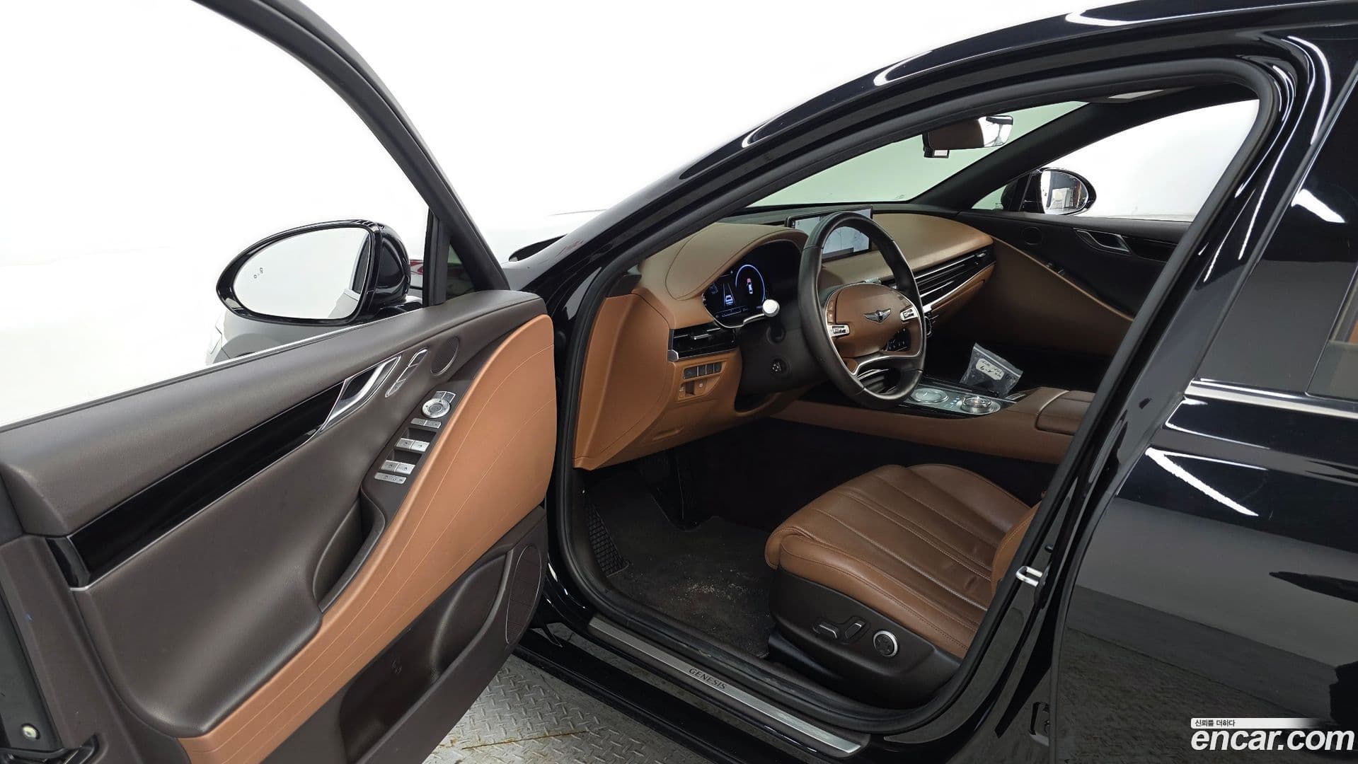 Main__Slider__Photo:G80 Genesis 2021.1-9