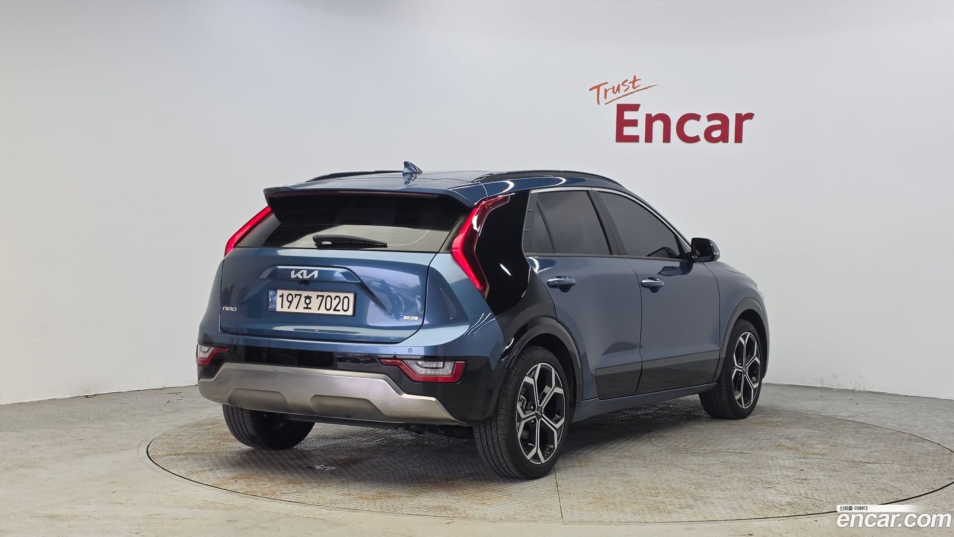 Main__Slider__Photo:Niro Kia 2022.2-1