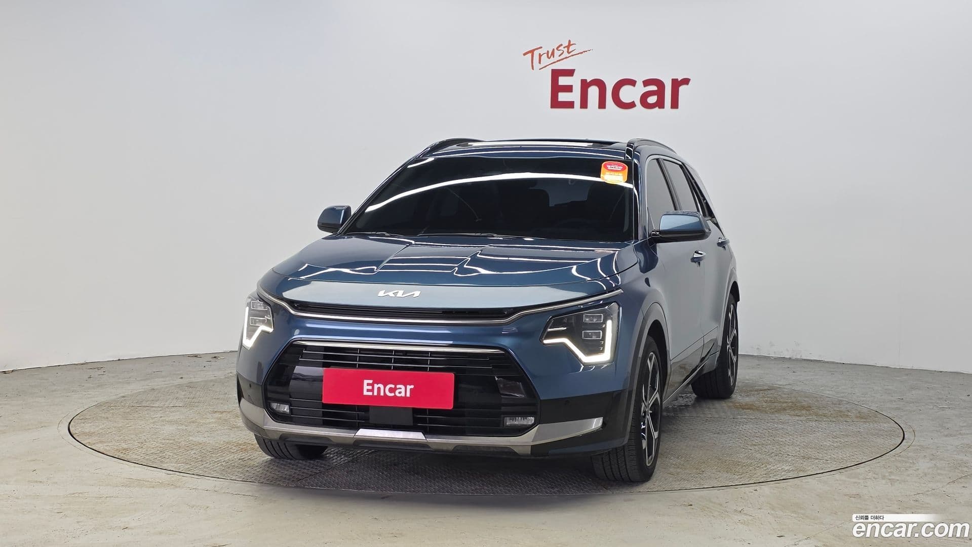 Main__Slider__Photo:Niro Kia 2022.2-2