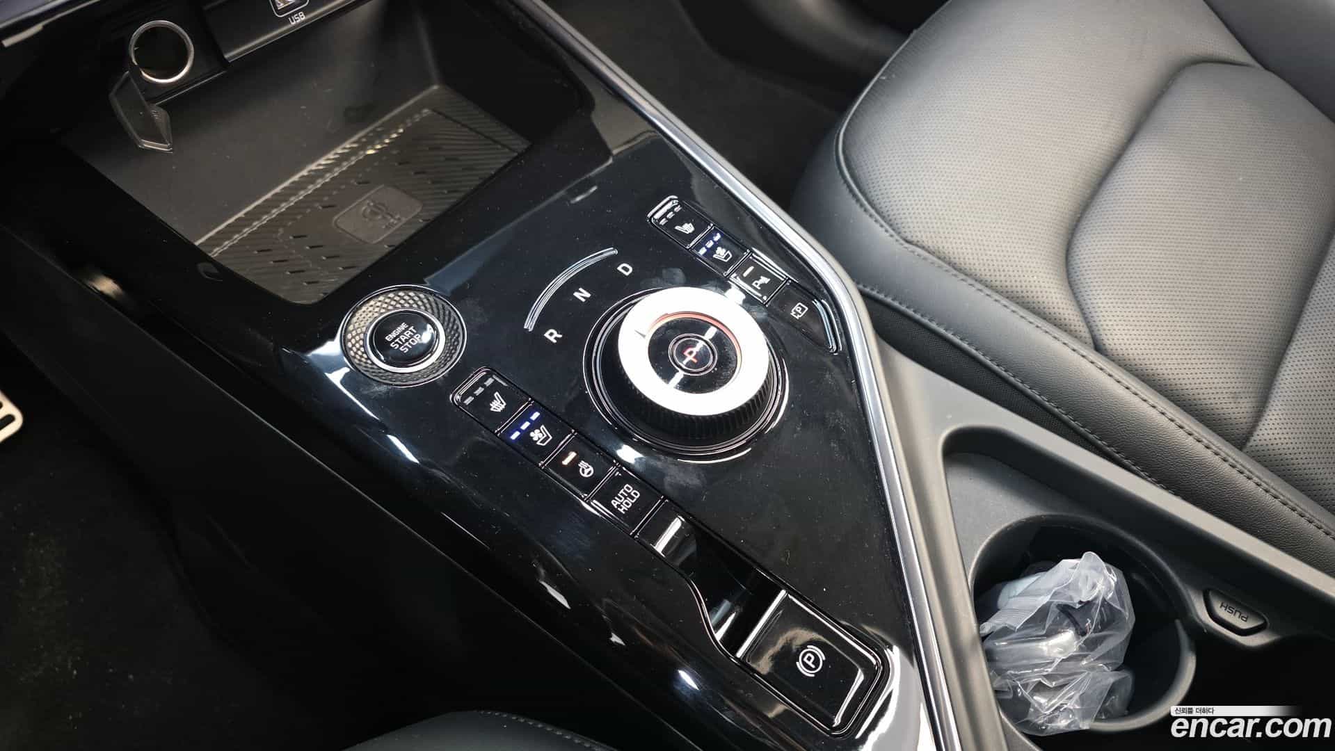 Niro Kia 2022.2-INNER-009