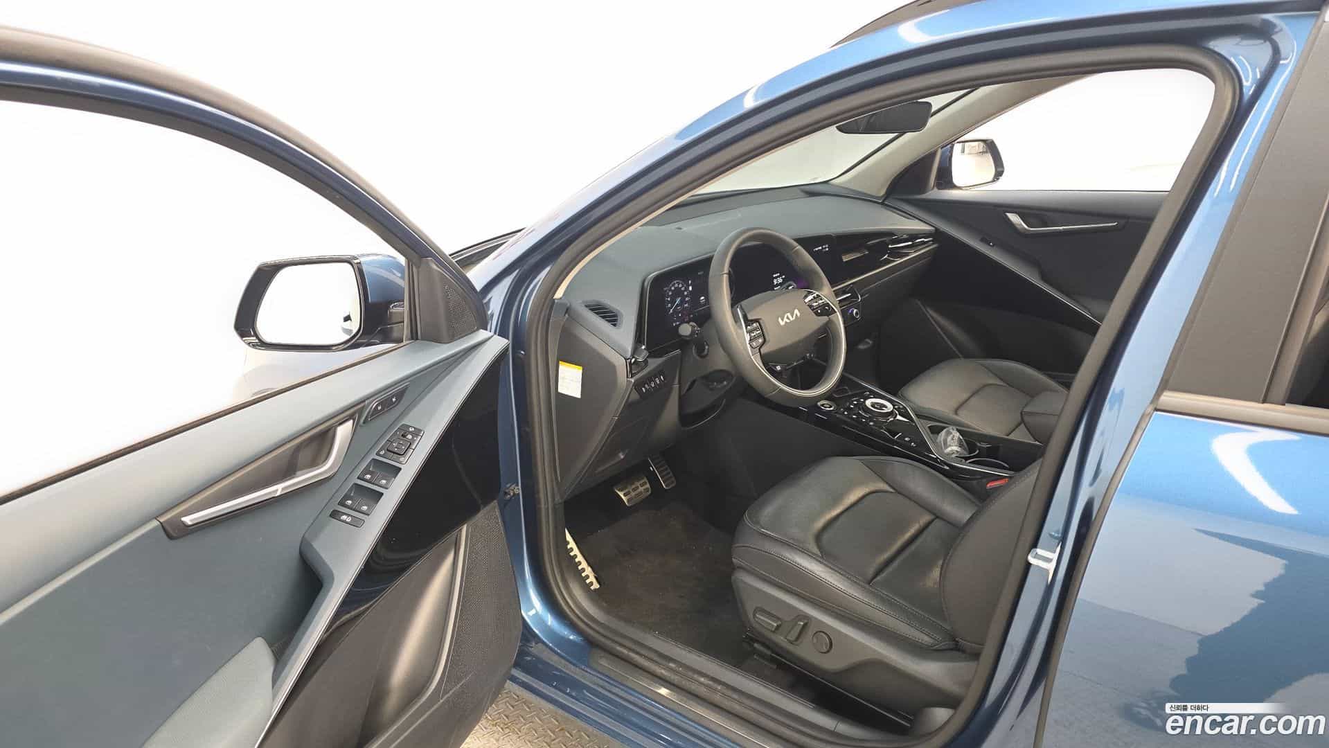 Niro Kia 2022.2-INNER-010