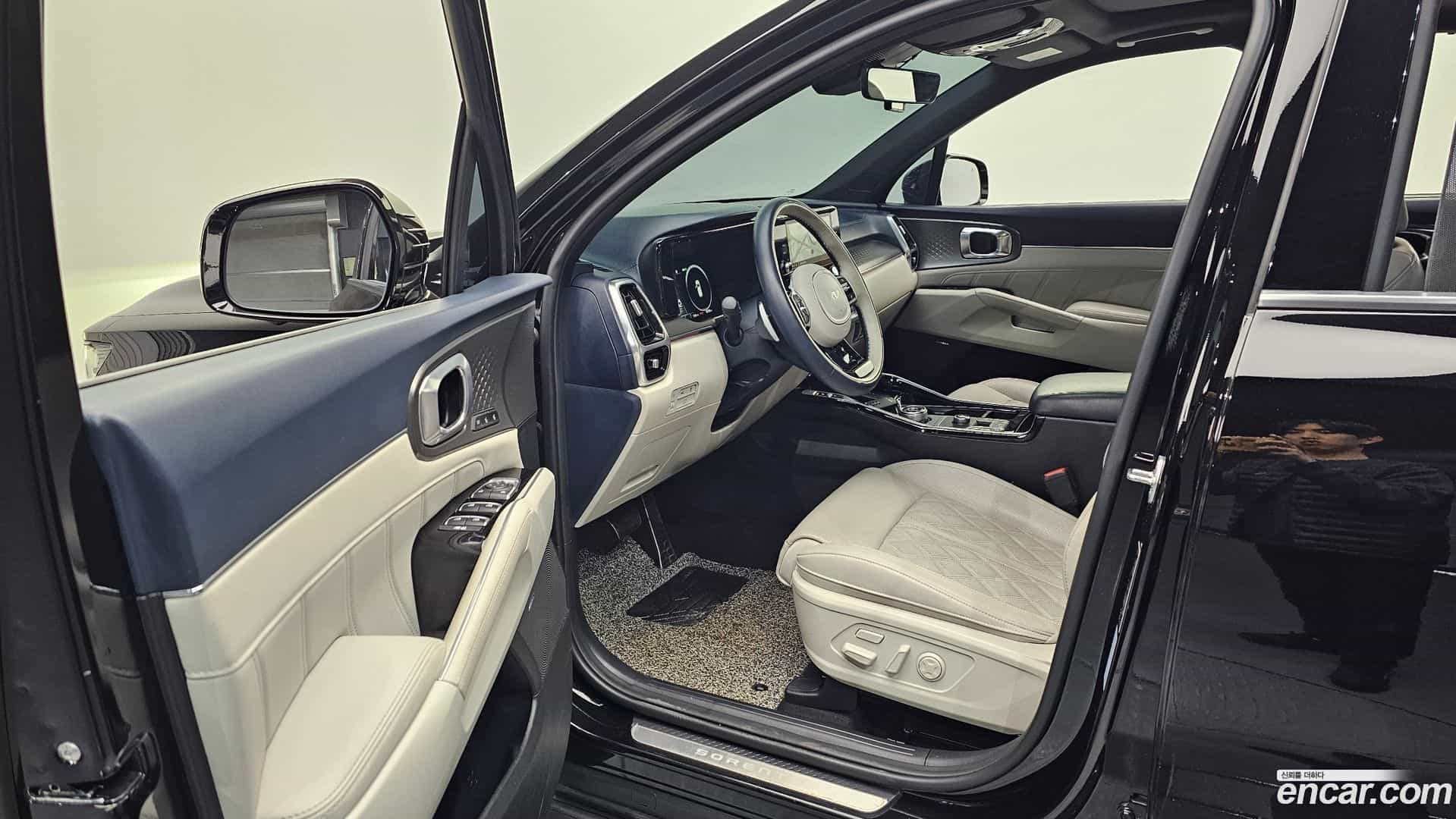 Sorento Kia 2023.2-INNER-010
