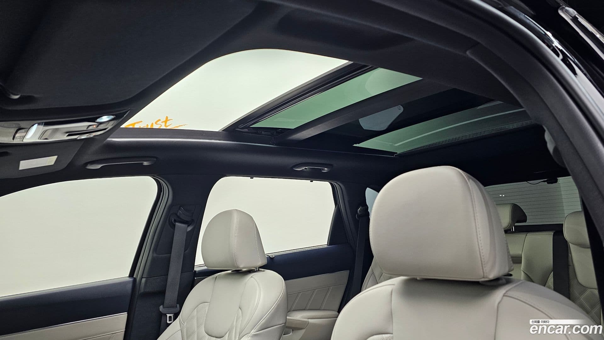 Main__Slider__Photo:Sorento Kia 2023.2-18