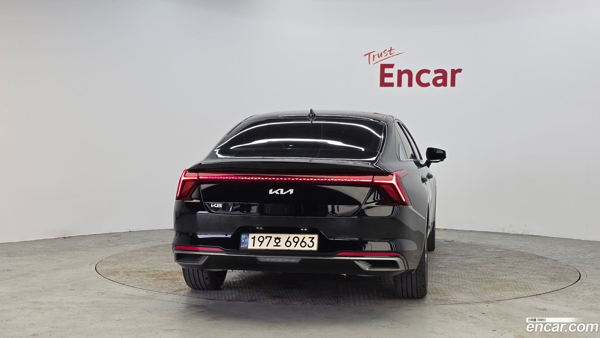 Main__Slider__Photo:K8 Kia 2022.1-3