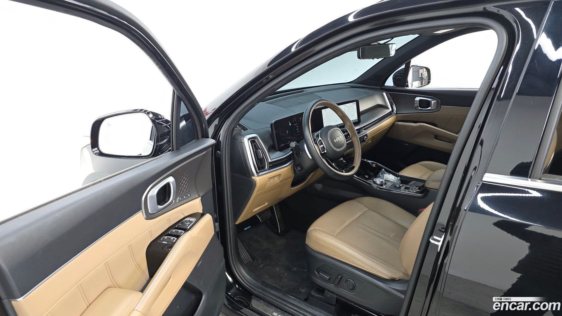 Main__Slider__Photo:Sorento Kia 2023.10-9