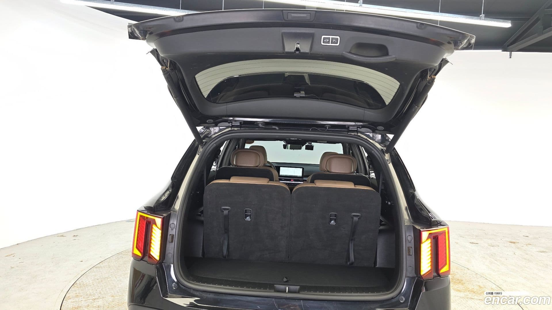 Main__Slider__Photo:Sorento Kia 2023.10-19