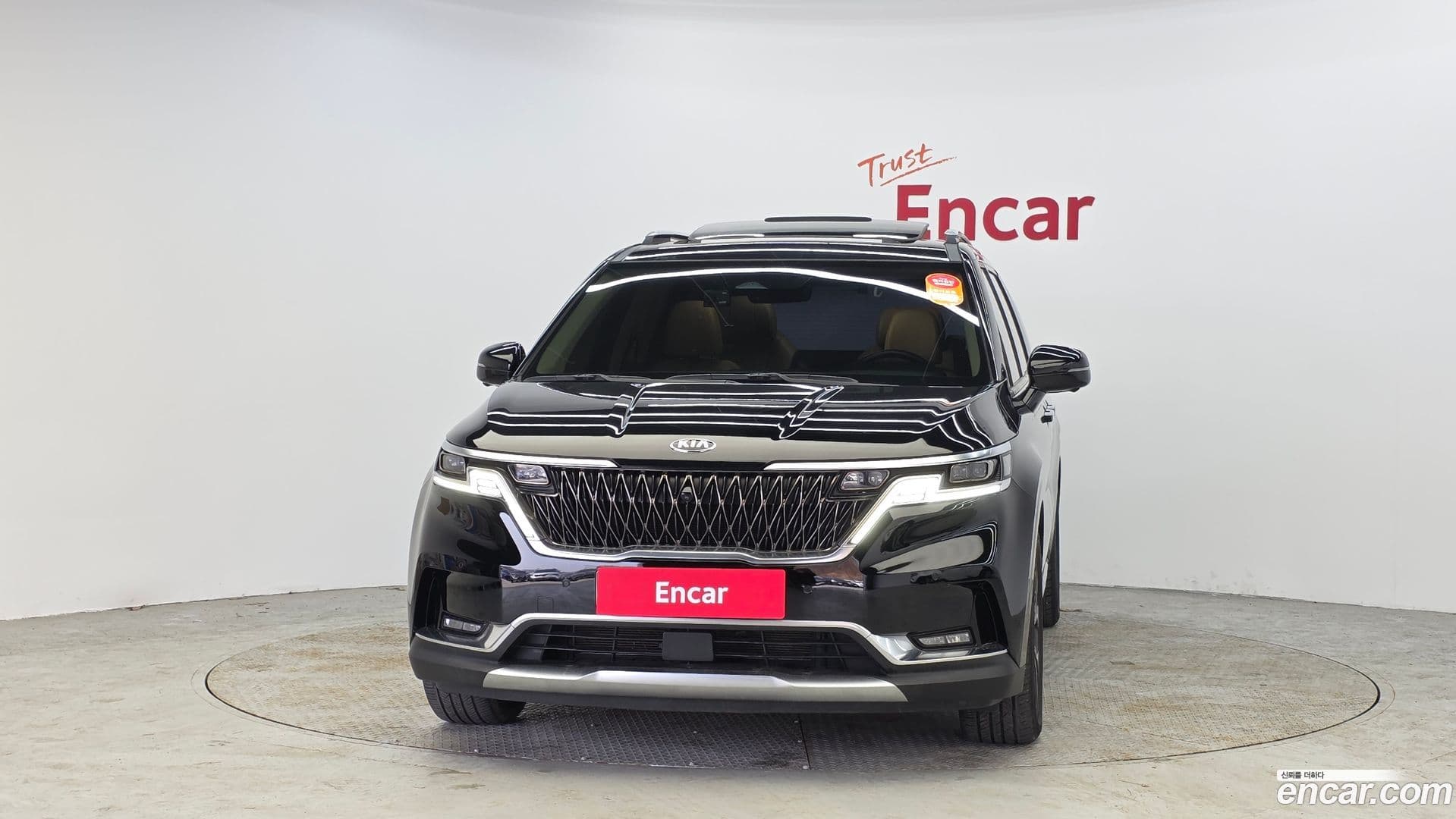 Main__Slider__Photo:Canival Kia 2021.2-2