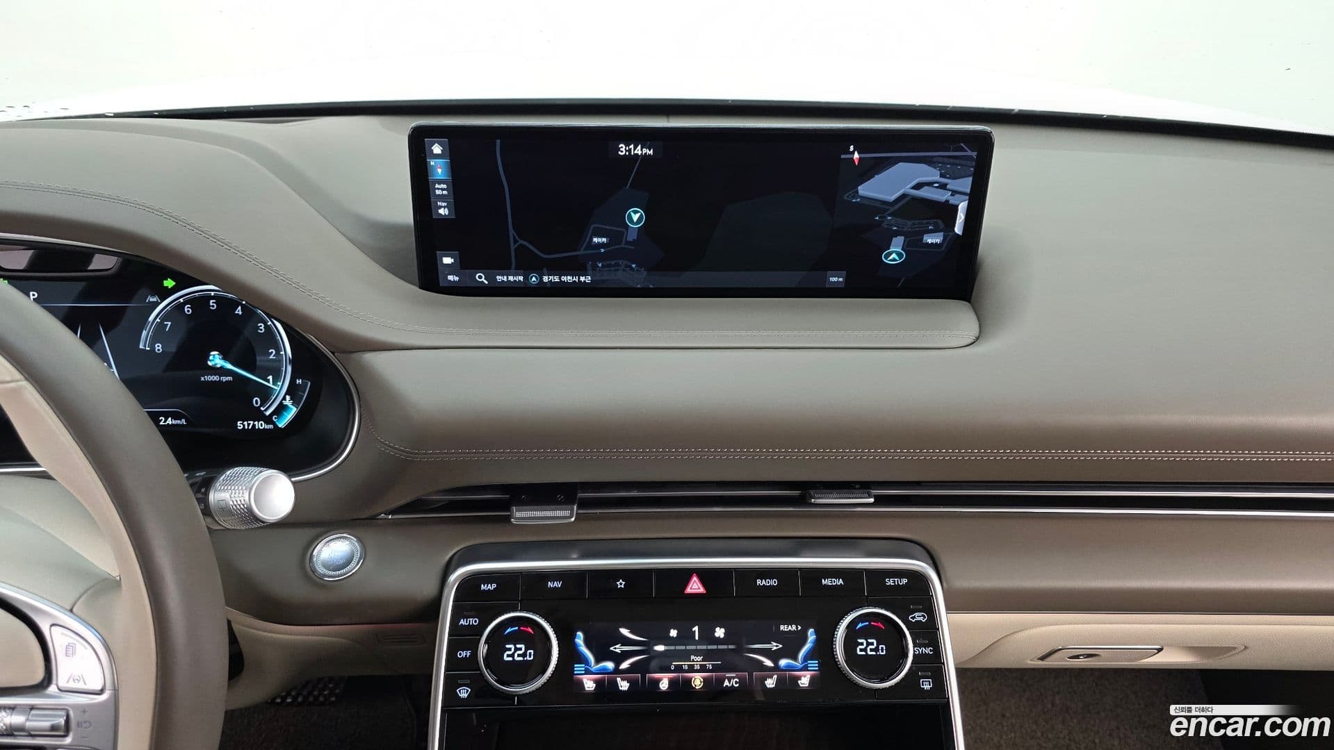 Main__Slider__Photo:GV80 Genesis 2022.2-13