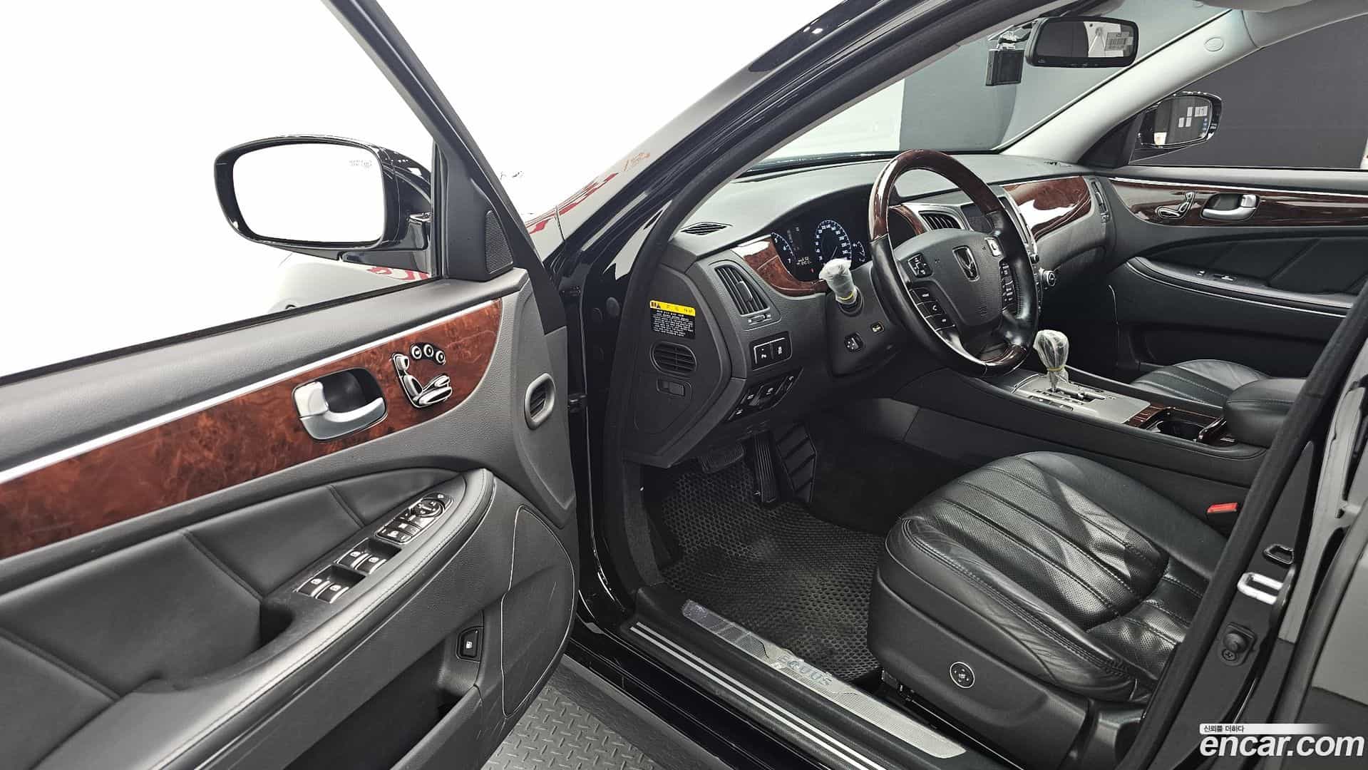 Equus Hyundai 2012.6-OPTION-015