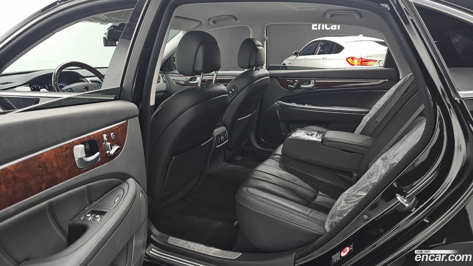 Equus Hyundai 2012.6-OPTION-016