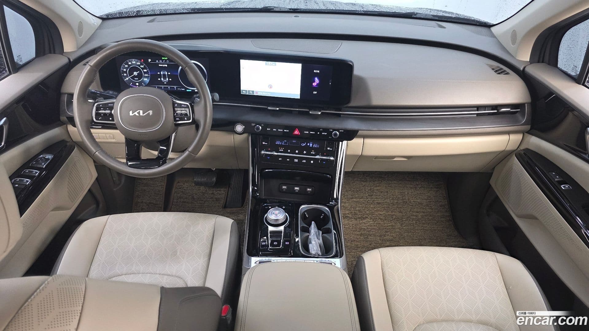 Main__Slider__Photo:Canival Kia 2022.10-6