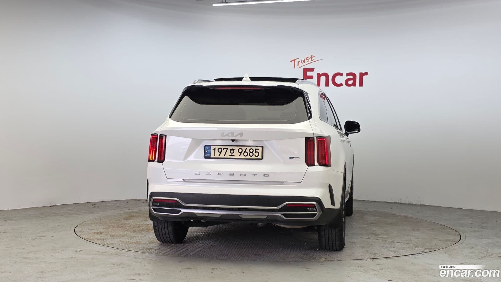 Main__Slider__Photo:Sorento Kia 2022.3-3