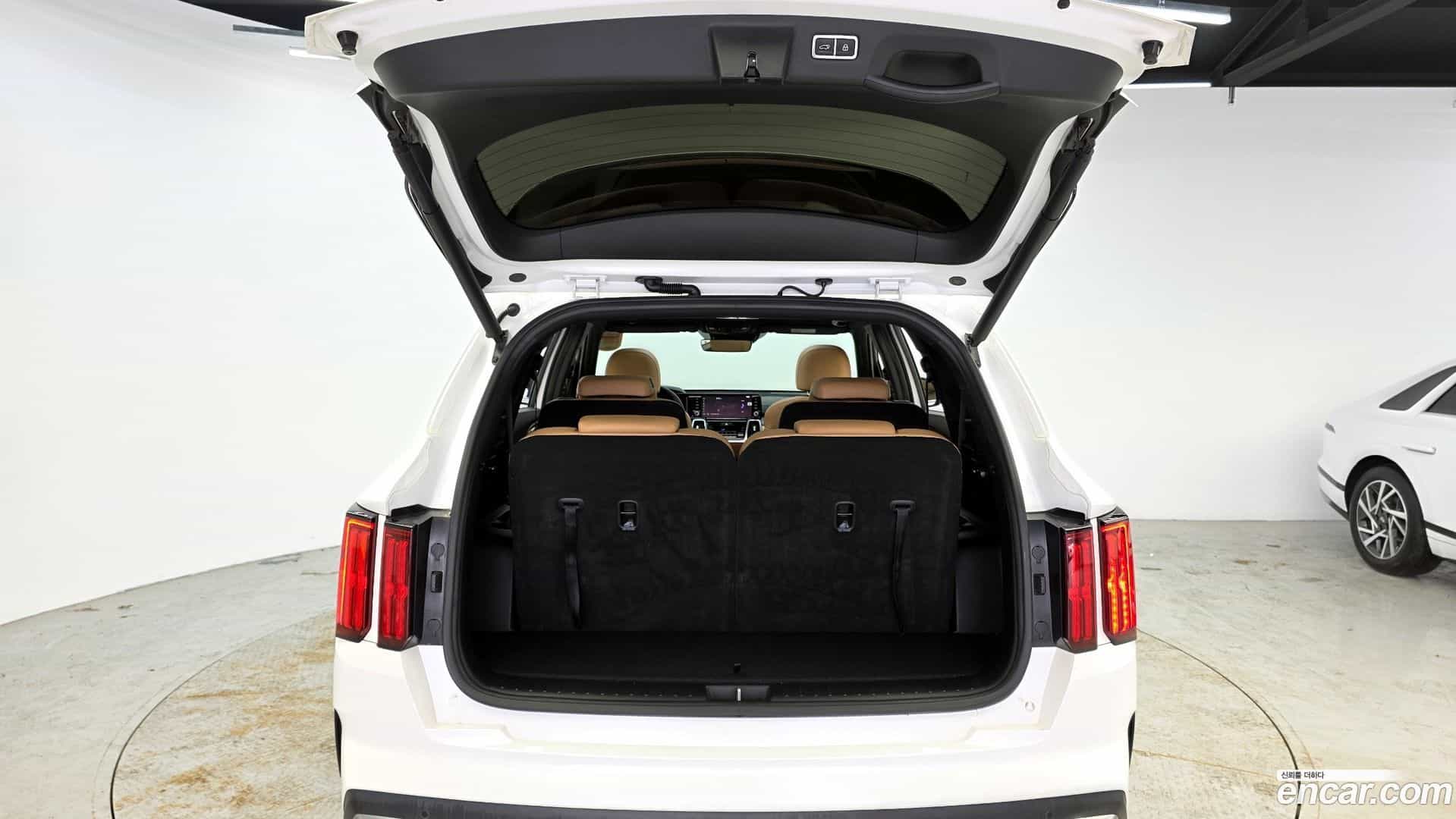 Sorento Kia 2022.3-OPTION-024