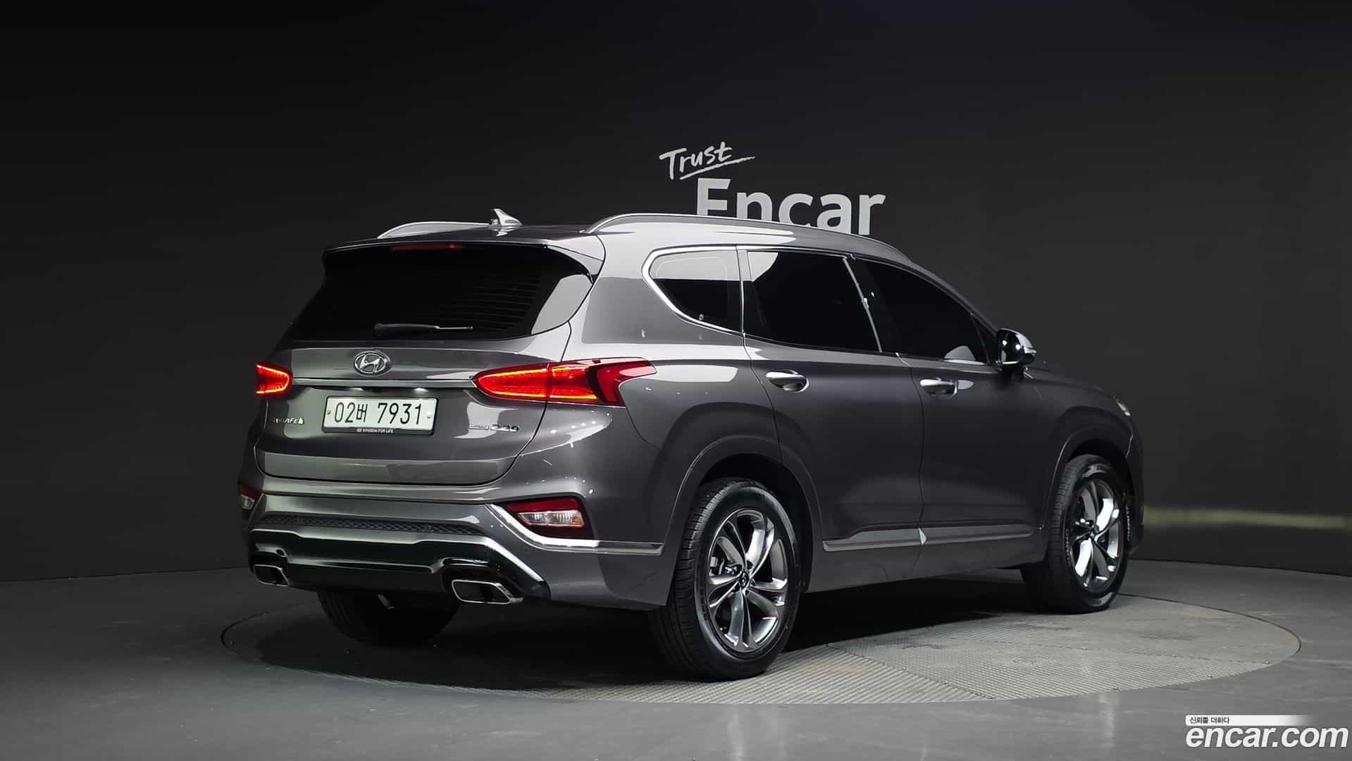 Santafe Hyundai 2018.6-OUTER-002
