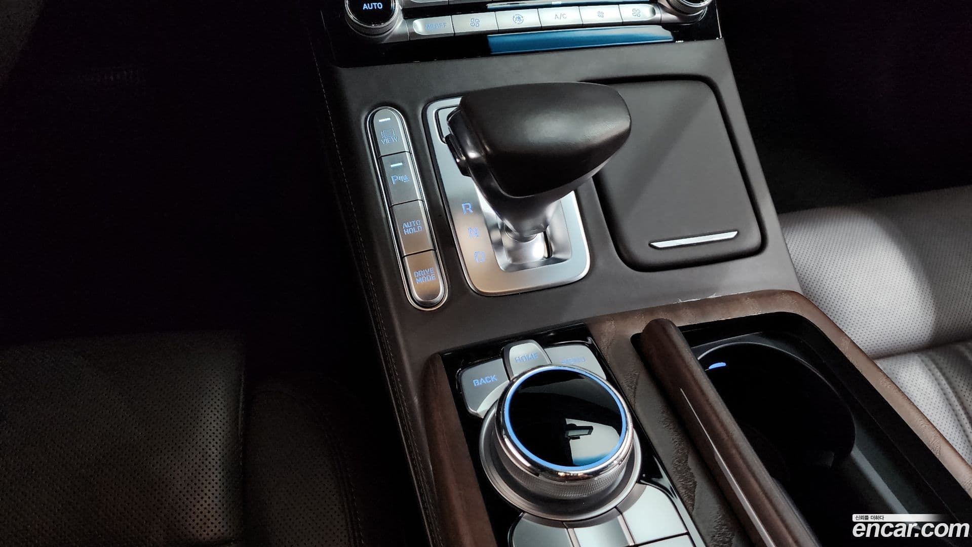 Main__Slider__Photo:G90 Genesis 2021.0-8