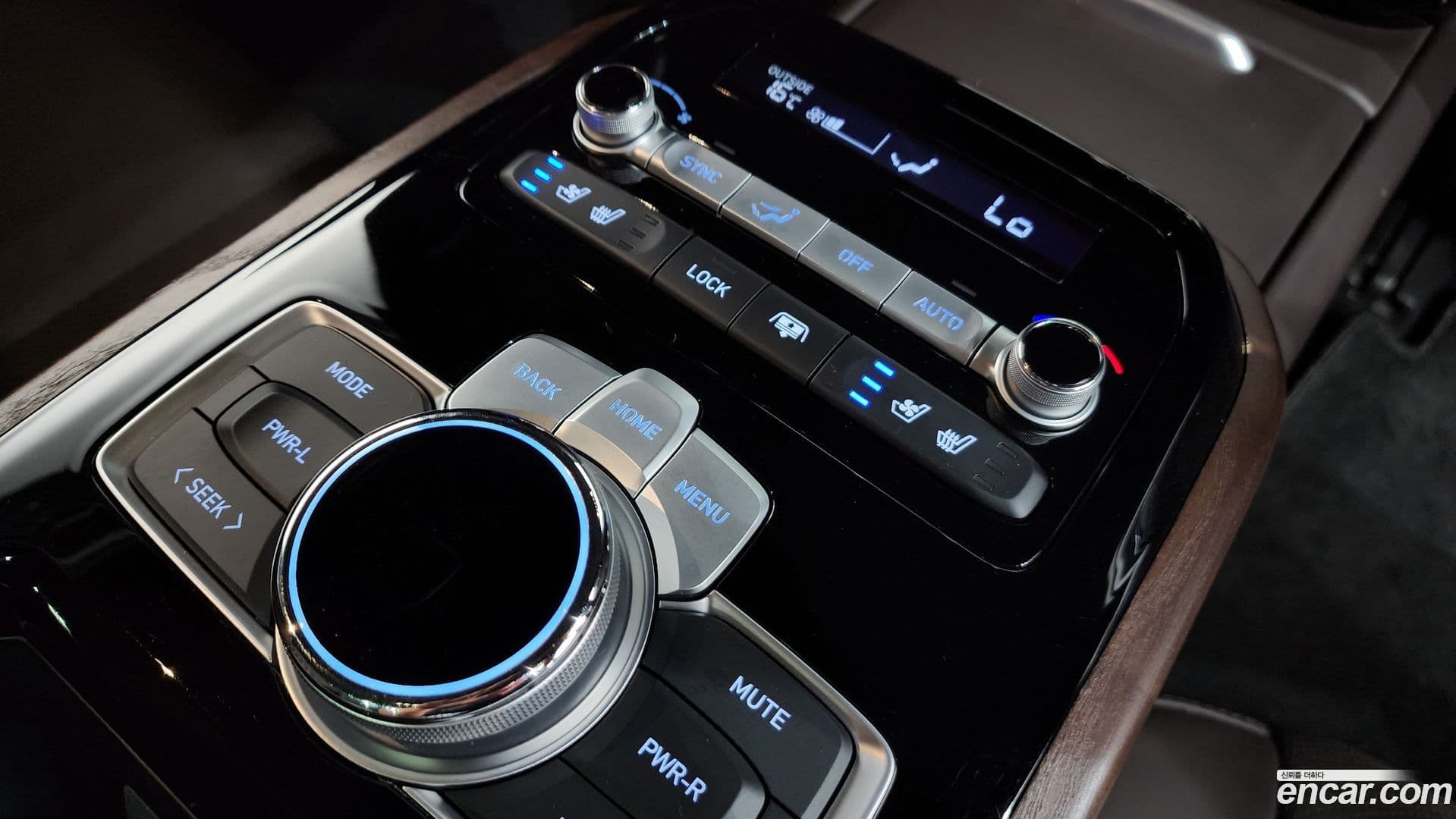 Main__Slider__Photo:G90 Genesis 2021.0-18