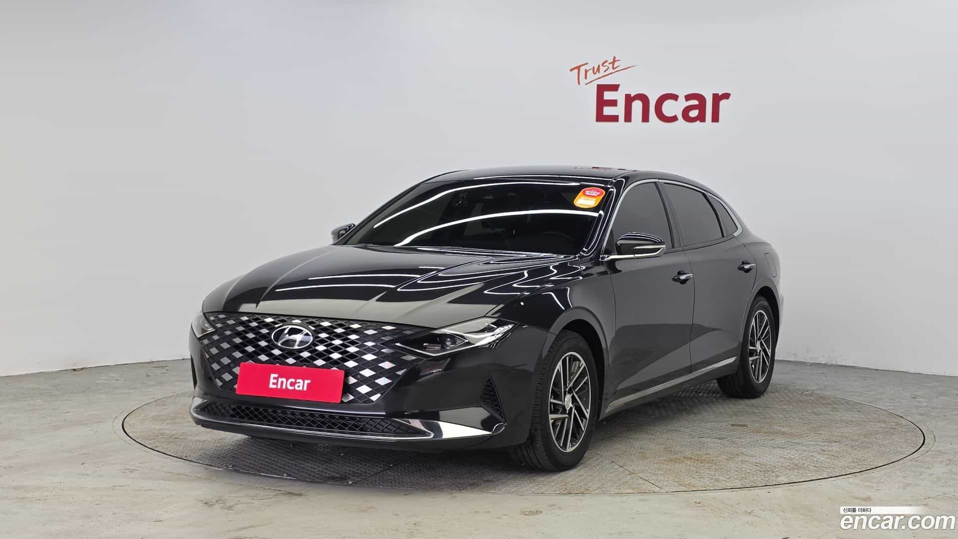 Grandeur Hyundai 2022.2-OUTER-001