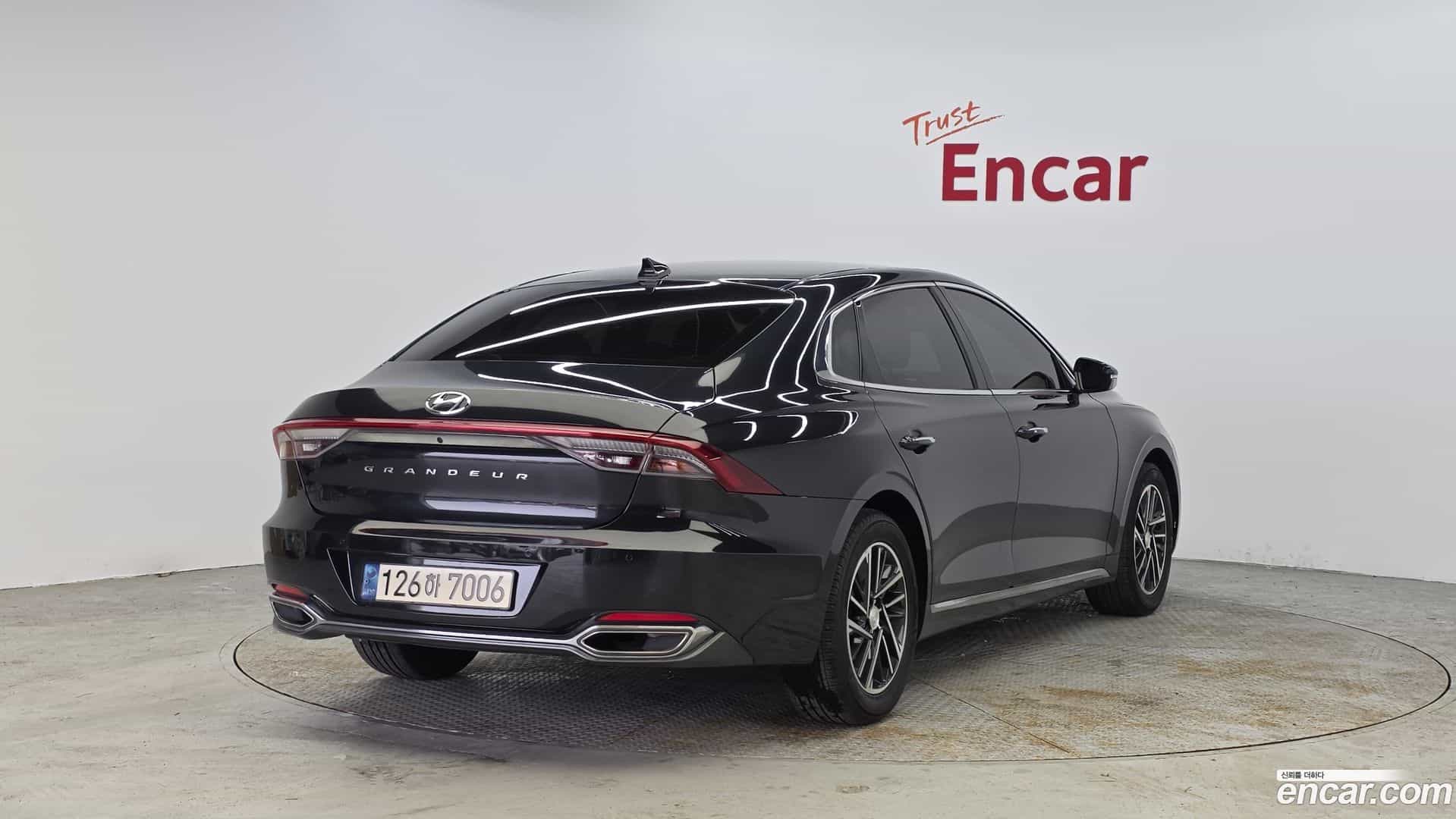 Grandeur Hyundai 2022.2-OUTER-002