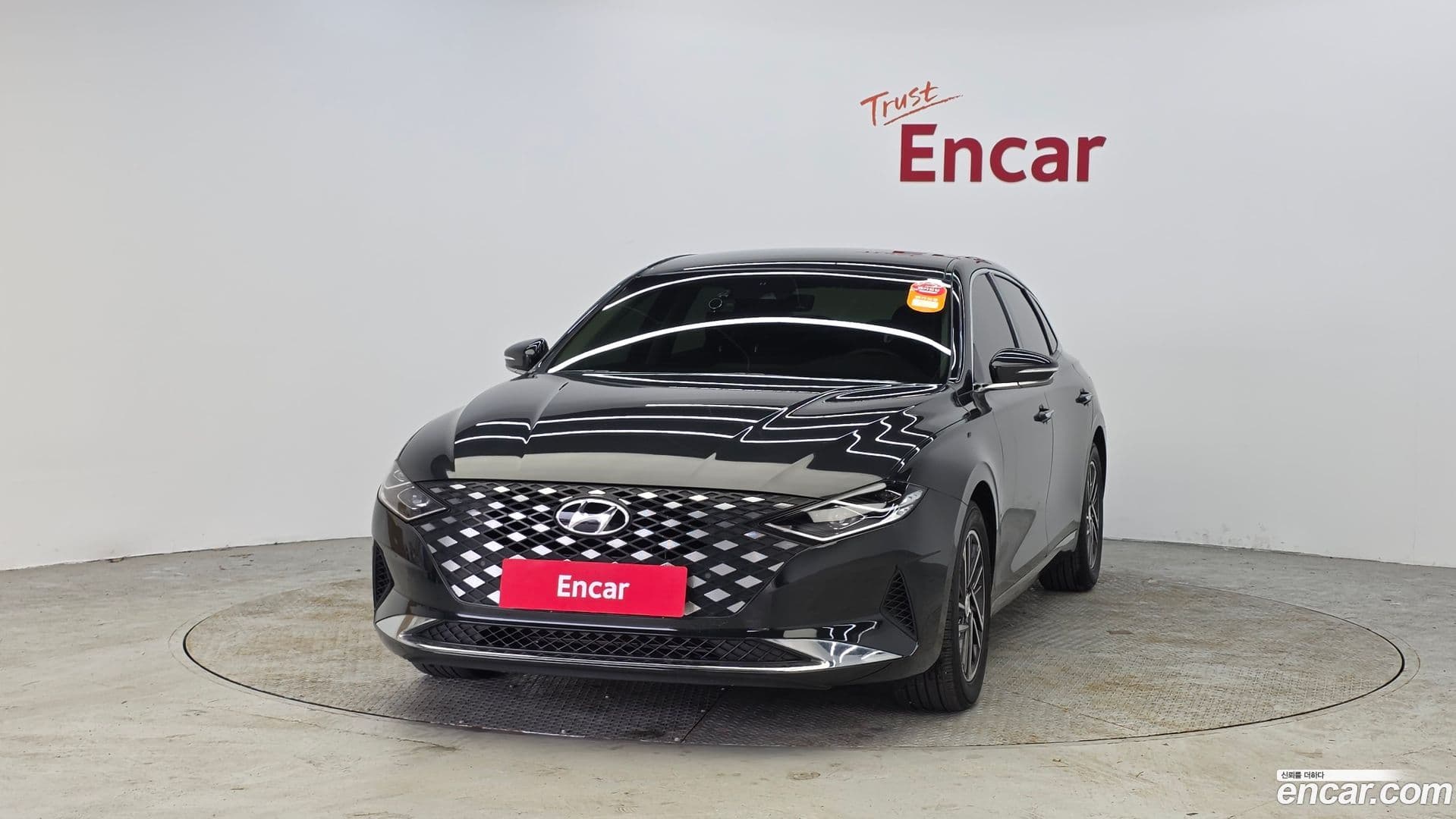Main__Slider__Photo:Grandeur Hyundai 2022.2-2