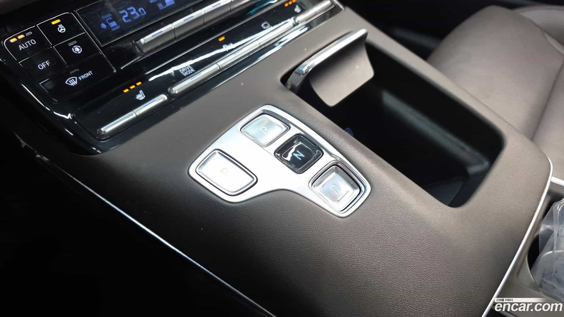 Grandeur Hyundai 2022.2-INNER-009