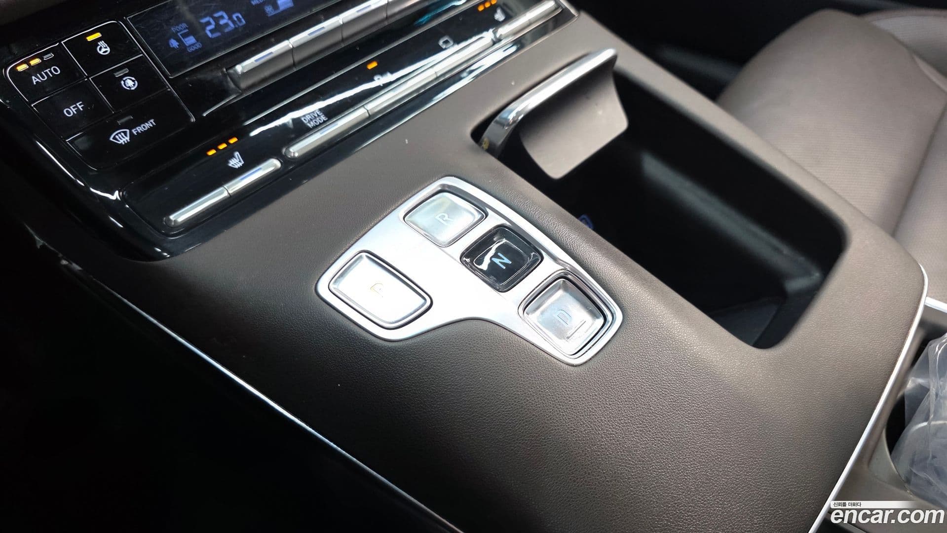 Main__Slider__Photo:Grandeur Hyundai 2022.2-8