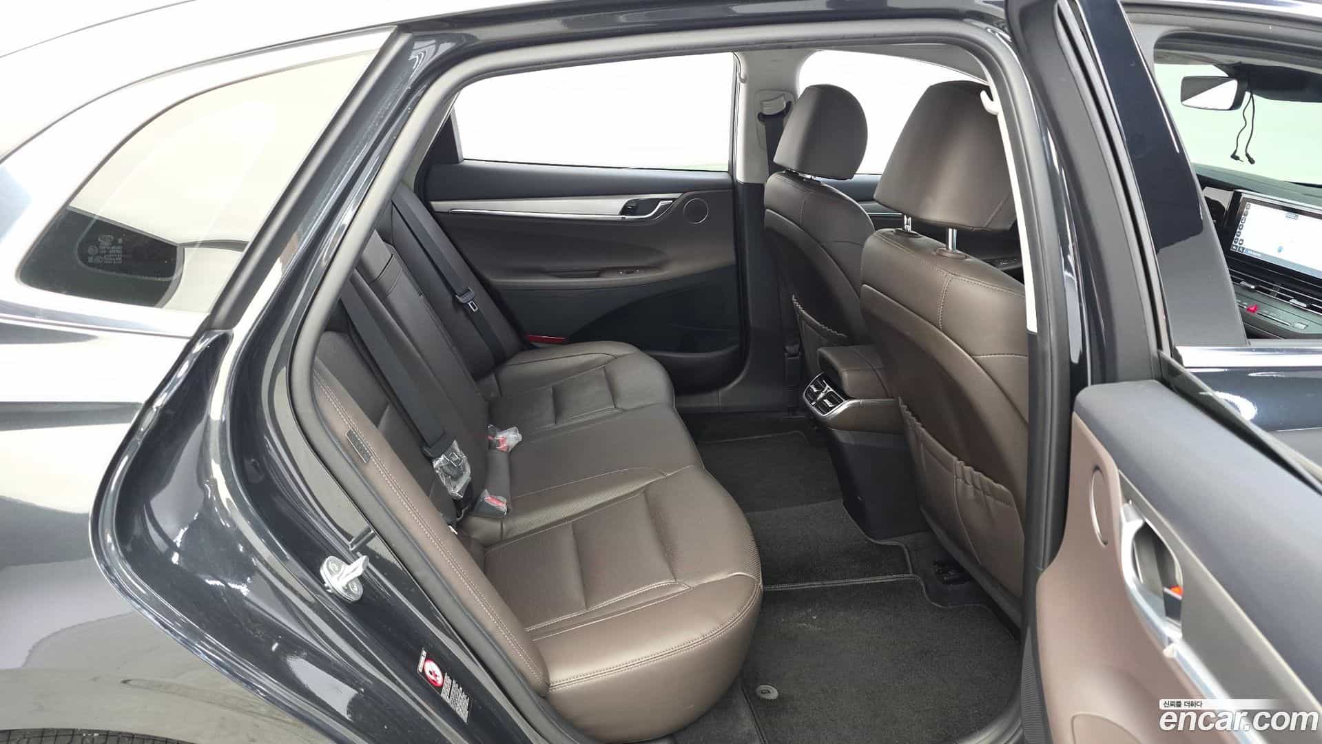 Grandeur Hyundai 2022.2-OPTION-016