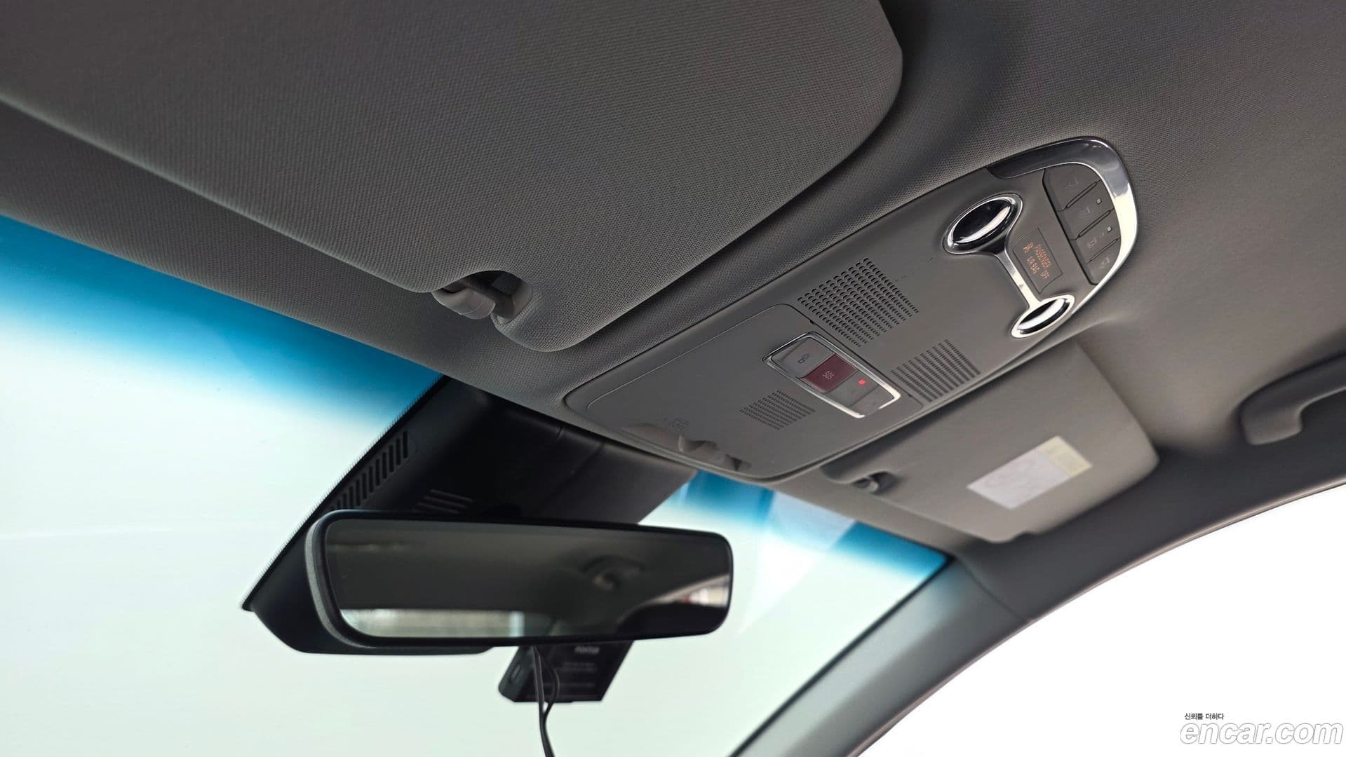 Main__Slider__Photo:Grandeur Hyundai 2022.2-16