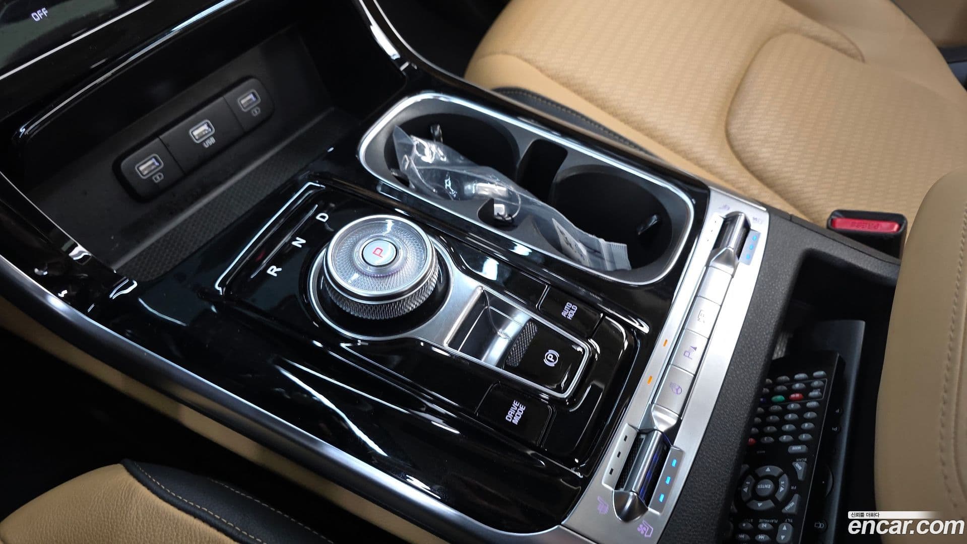 Main__Slider__Photo:Canival Kia 2023.2-8