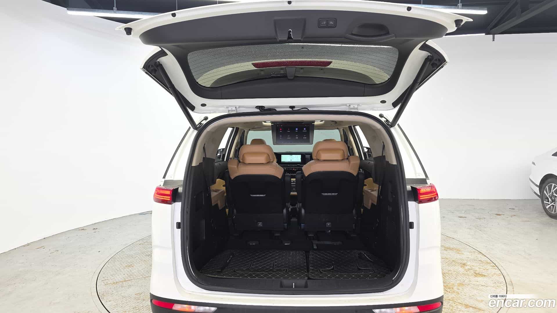 Canival Kia 2023.2-OPTION-024