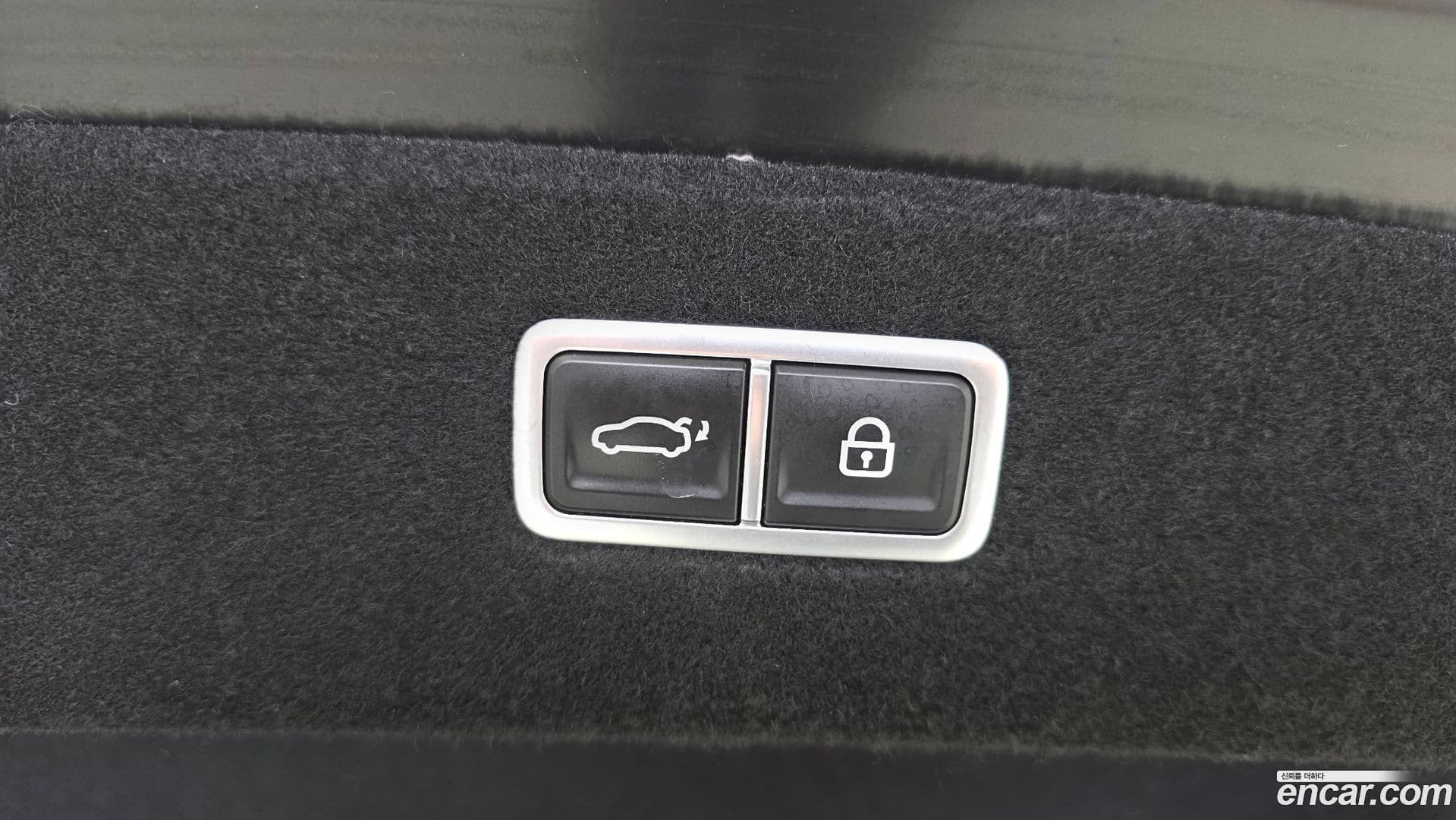 Main__Slider__Photo:G90 Genesis 2022.2-19