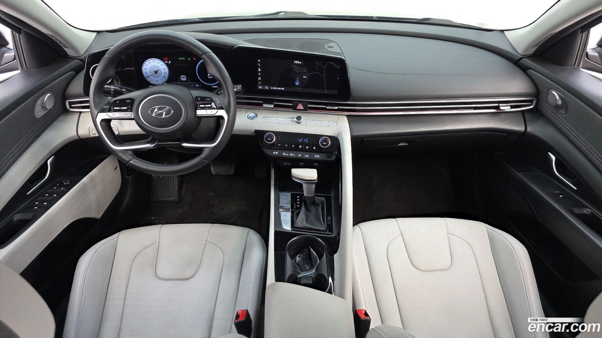 Main__Slider__Photo:AVANTE Hyundai 2022.2-6