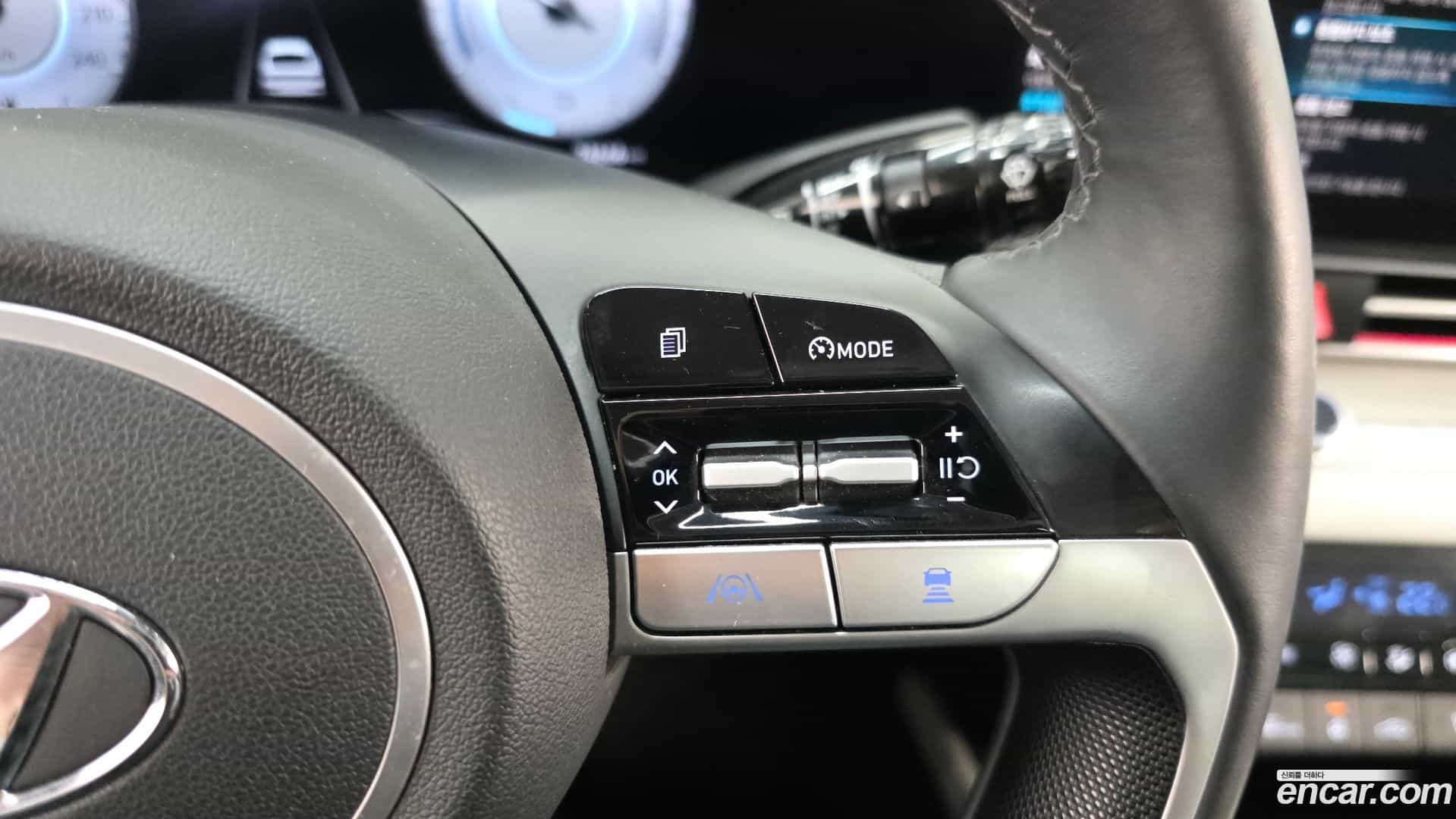 AVANTE Hyundai 2022.2-OPTION-022