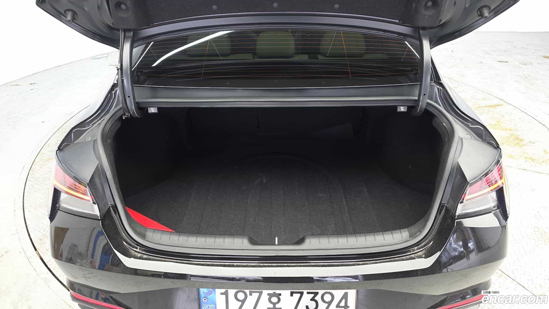 AVANTE Hyundai 2022.2-OPTION-024