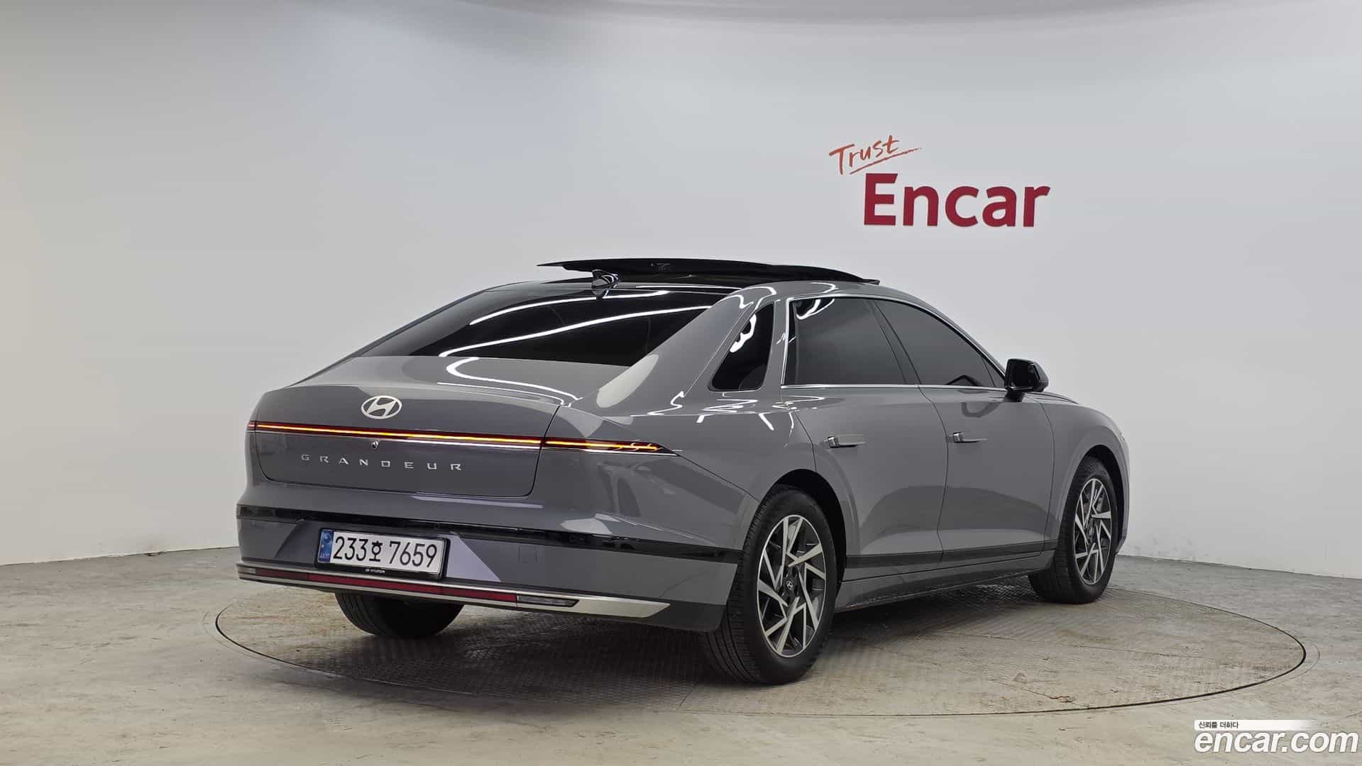 Grandeur Hyundai 2024.11-OUTER-002