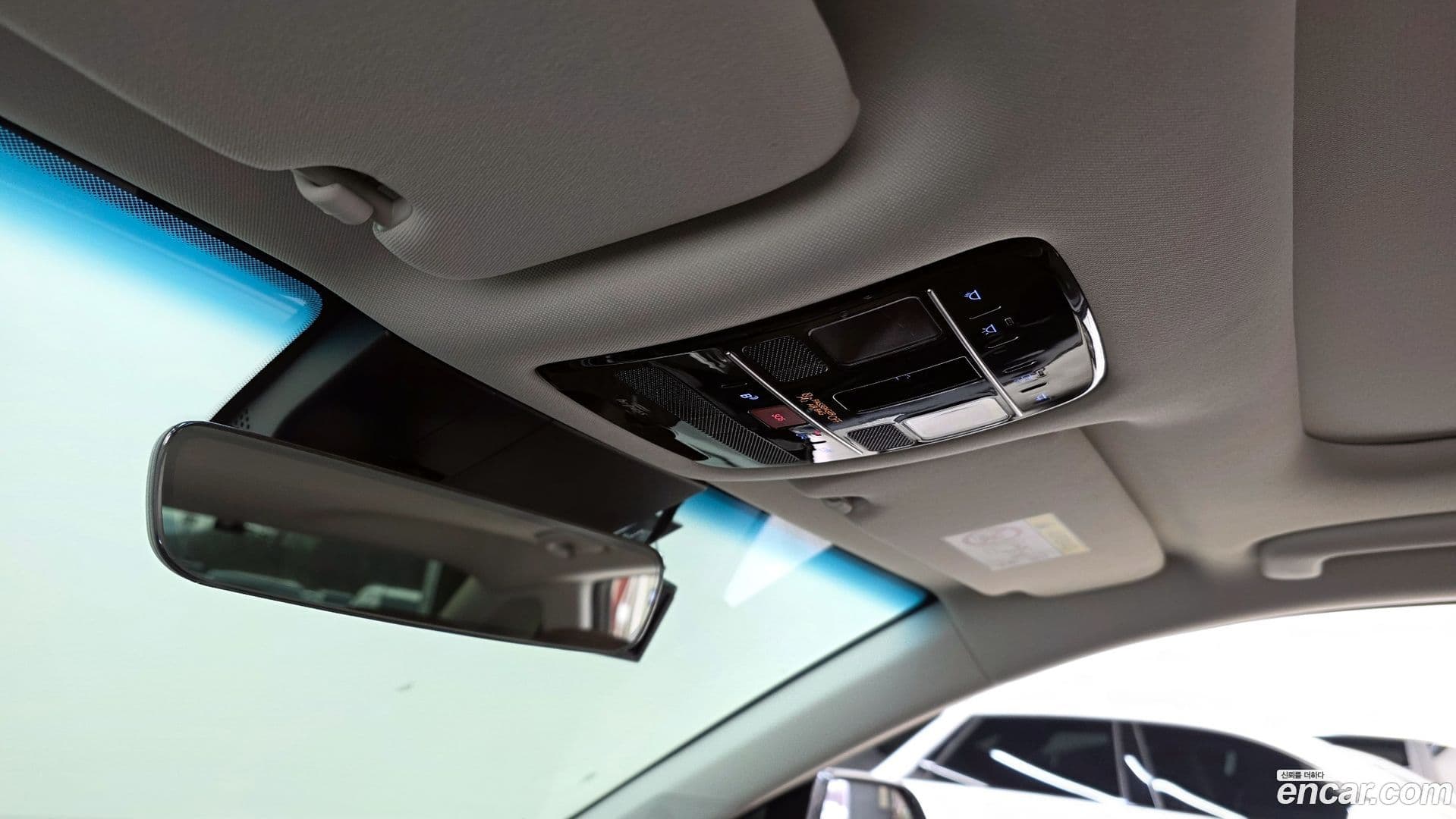 Main__Slider__Photo:Grandeur Hyundai 2024.11-16