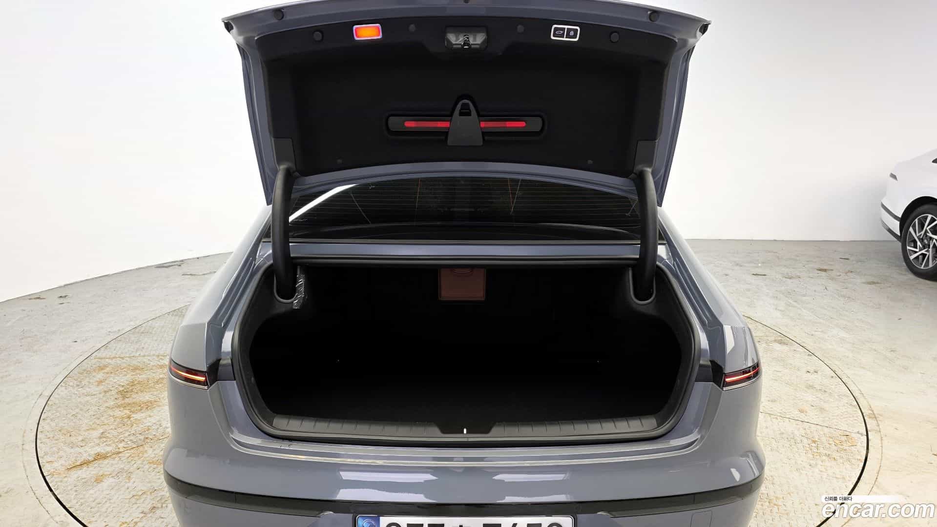 Grandeur Hyundai 2024.11-OPTION-024