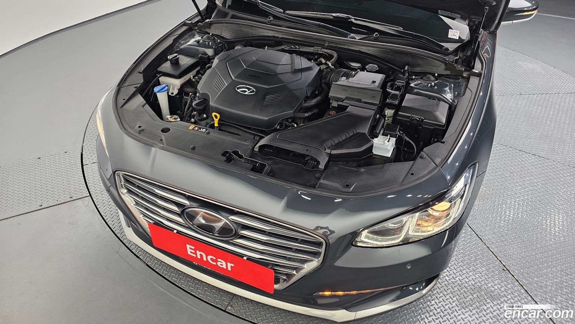 Main__Slider__Photo:Grandeur Hyundai 2018.4-5