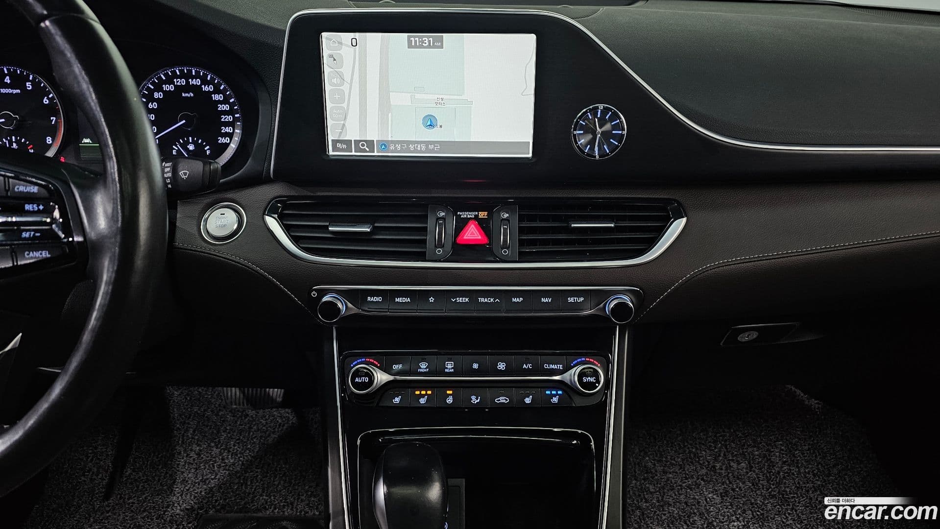 Main__Slider__Photo:Grandeur Hyundai 2018.4-15