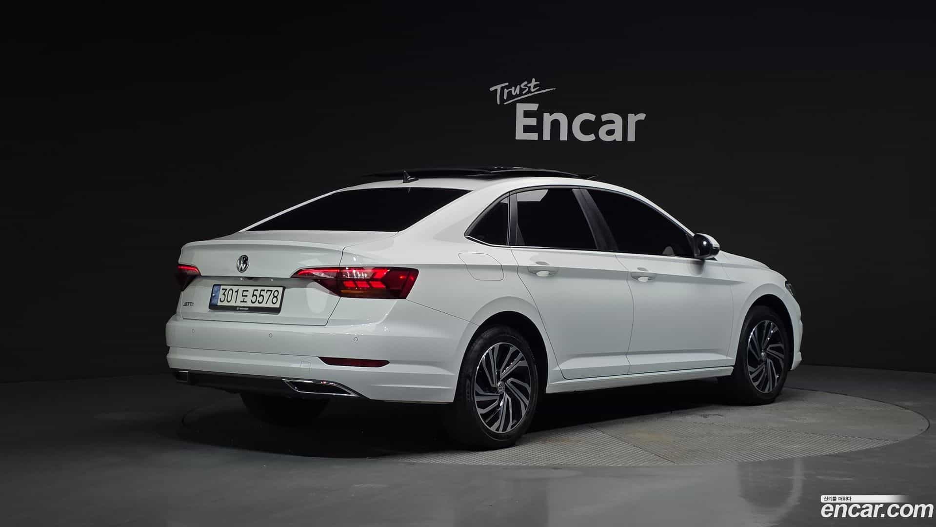 Jetta Volkswagen 2021.11-OUTER-002