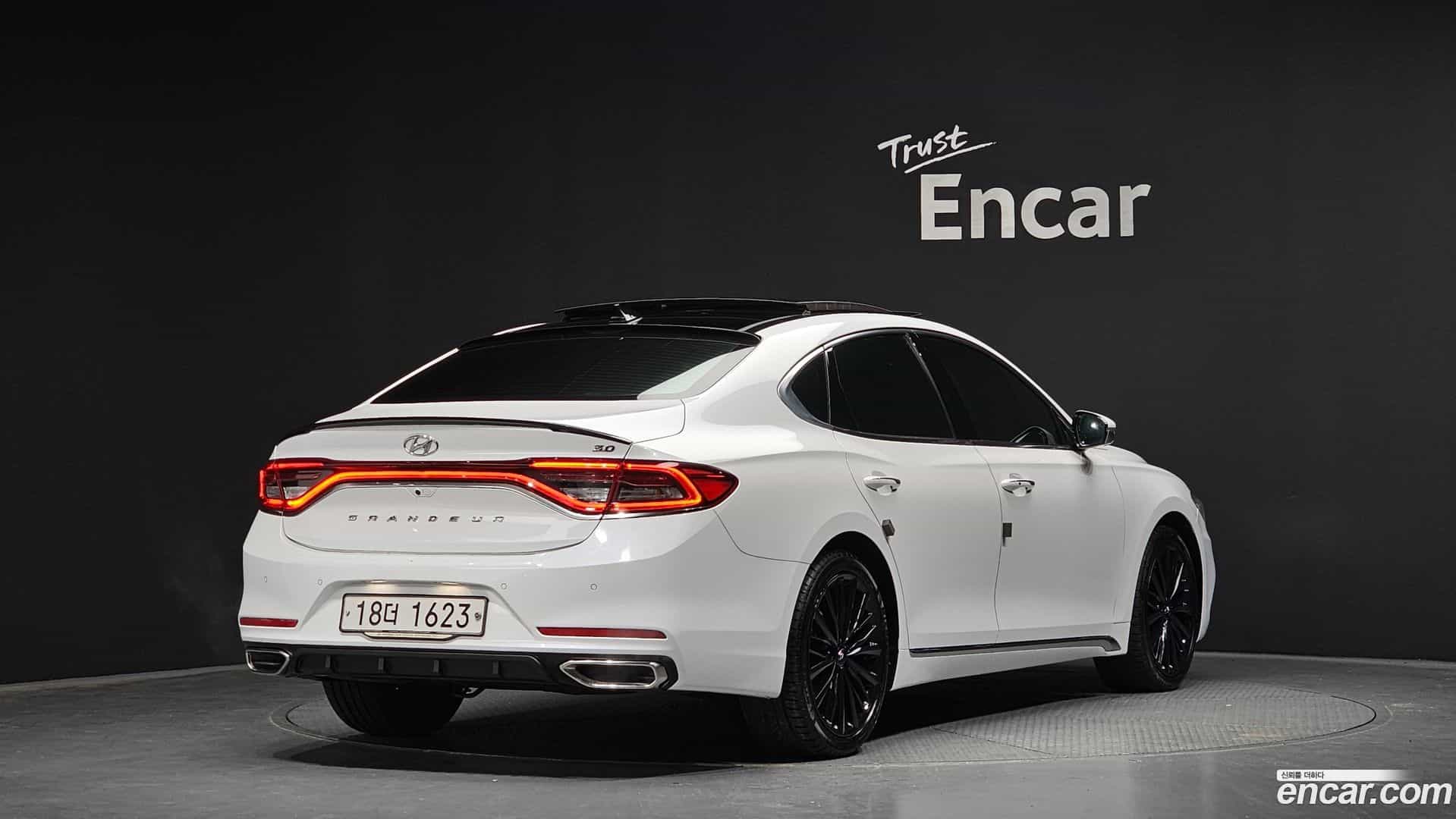 Grandeur Hyundai 2018.5-OUTER-002