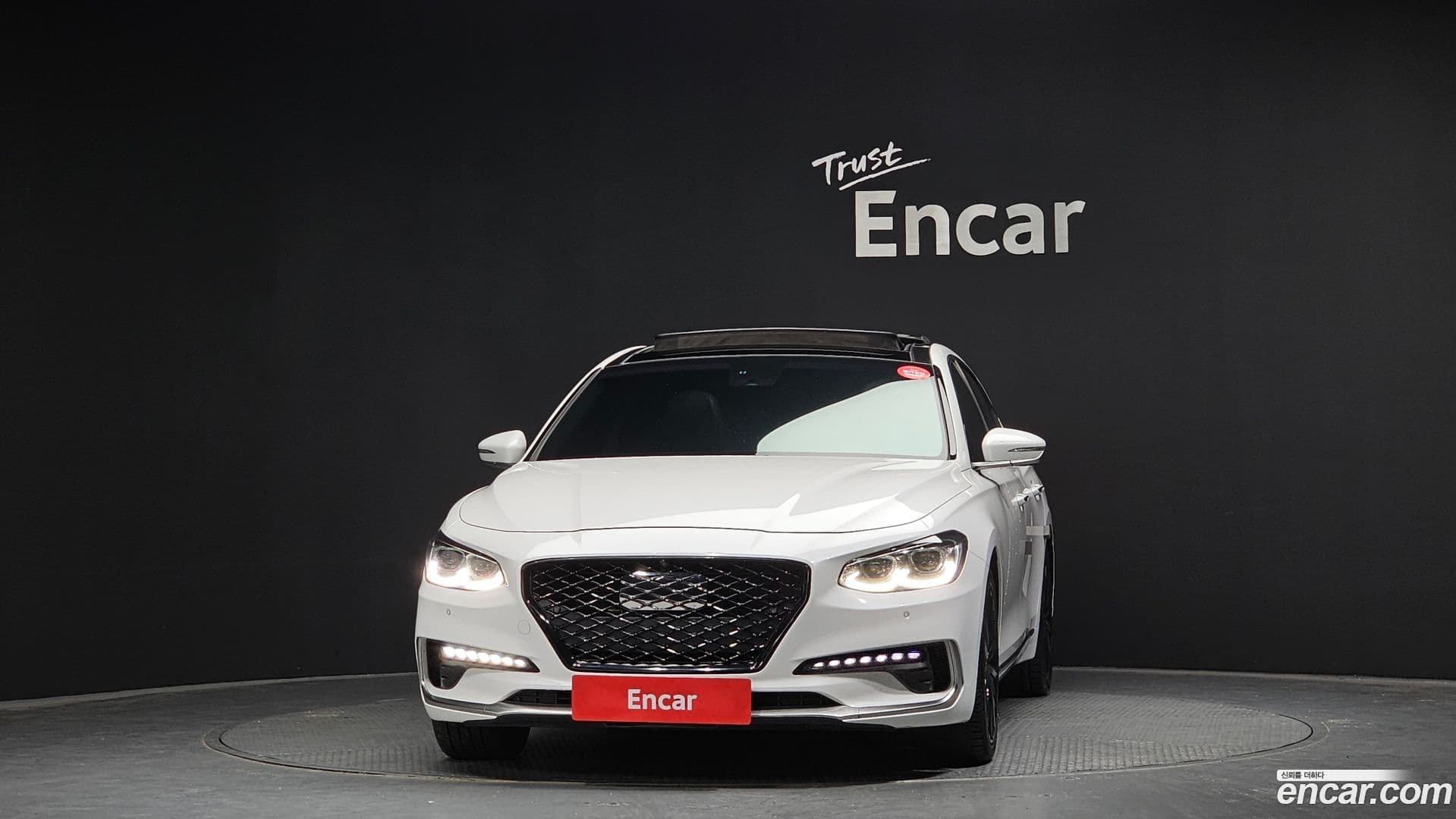 Main__Slider__Photo:Grandeur Hyundai 2018.5-2