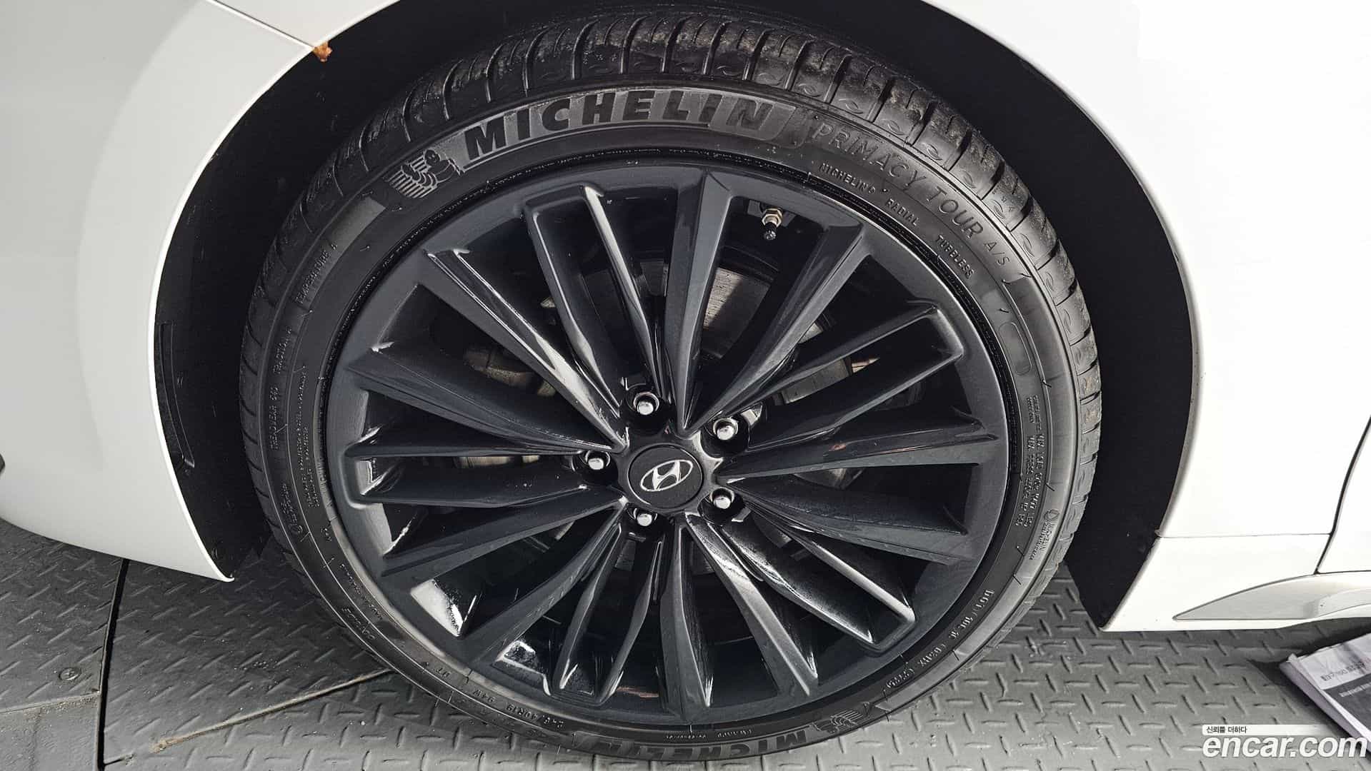 Grandeur Hyundai 2018.5-OUTER-005