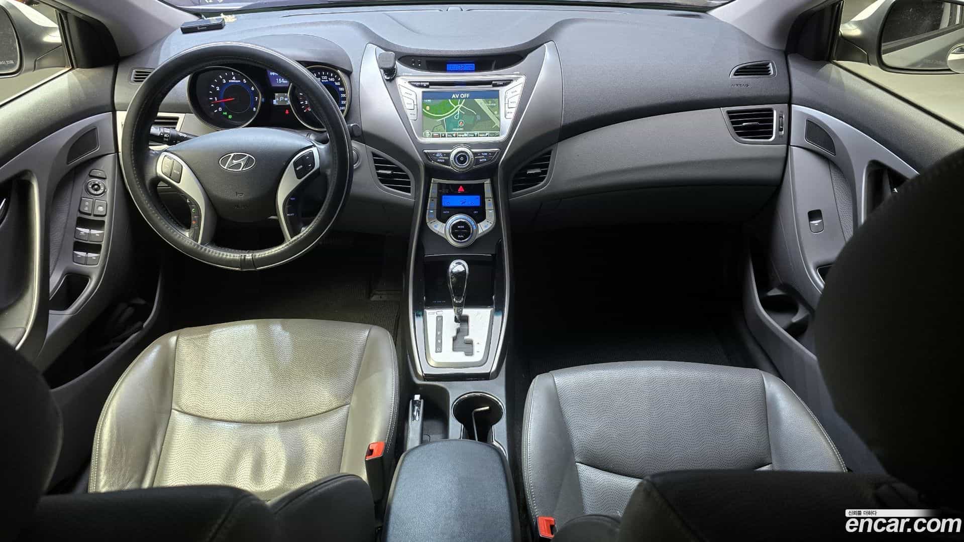 AVANTE Hyundai 2010.8-INNER-007