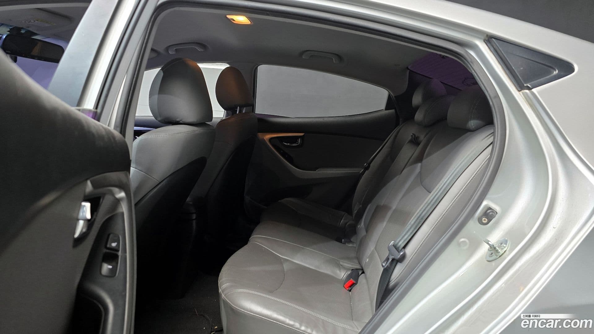 Main__Slider__Photo:AVANTE Hyundai 2010.8-12