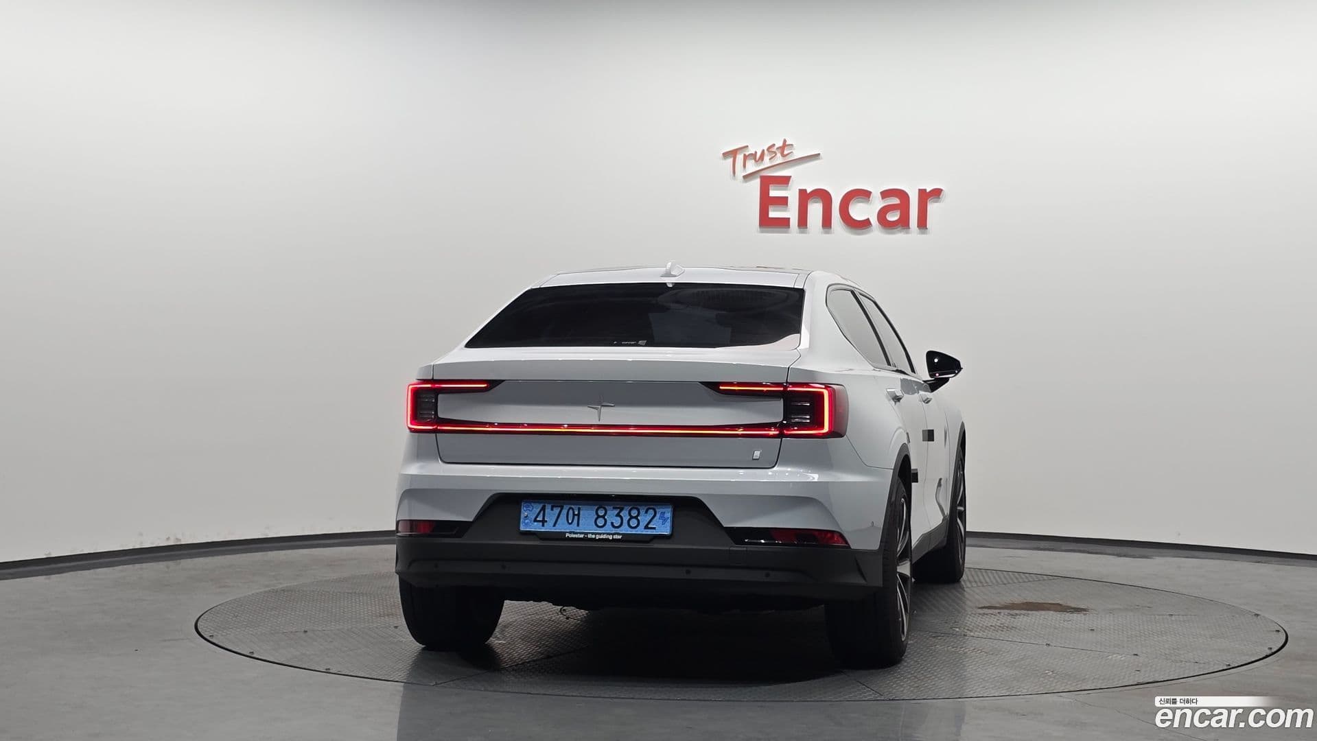 Main__Slider__Photo:Polestar 2 Polestar 2022.3-3