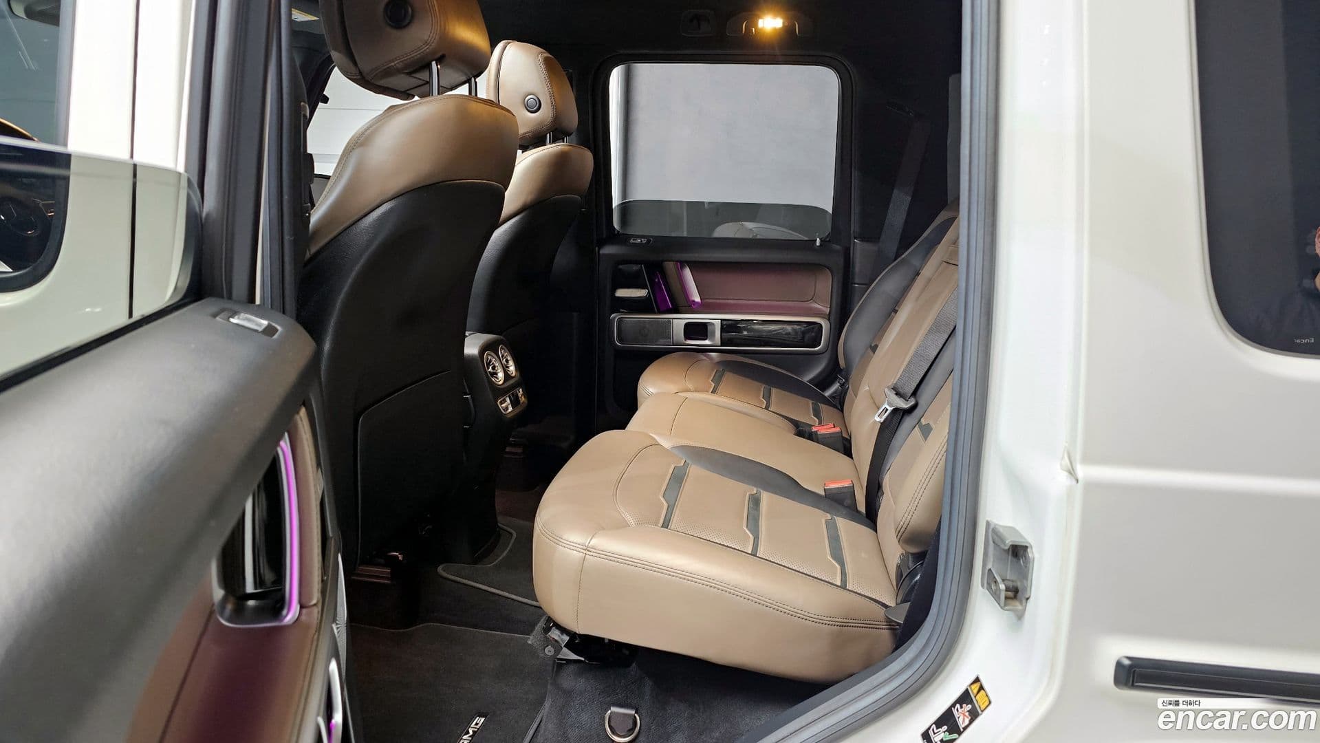 Main__Slider__Photo:G-Class Mercedes-Benz 2021.0-12