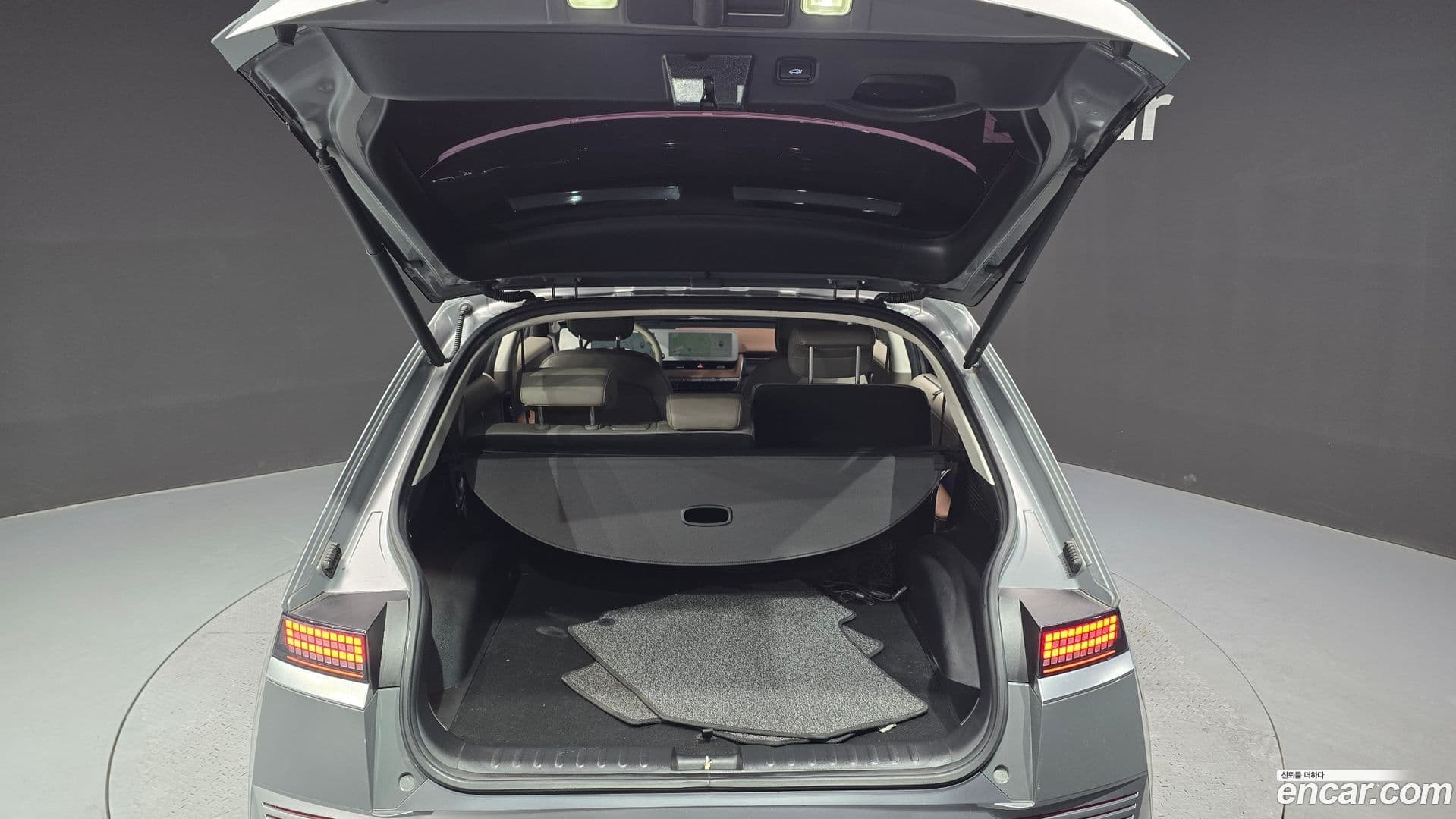 Main__Slider__Photo:Ioniq5 Hyundai 2022.2-19