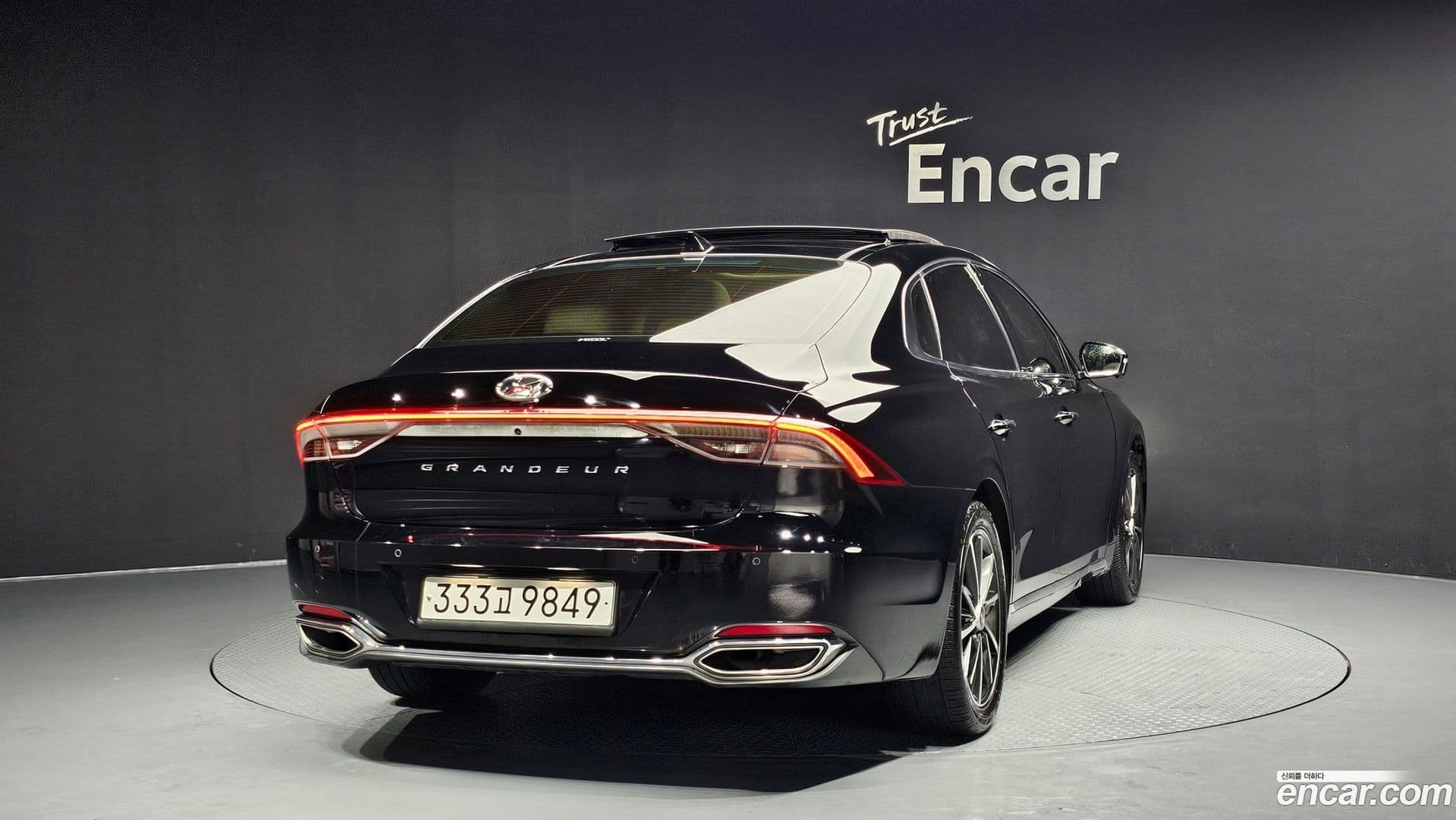 Main__Slider__Photo:Grandeur Hyundai 2022.10-3