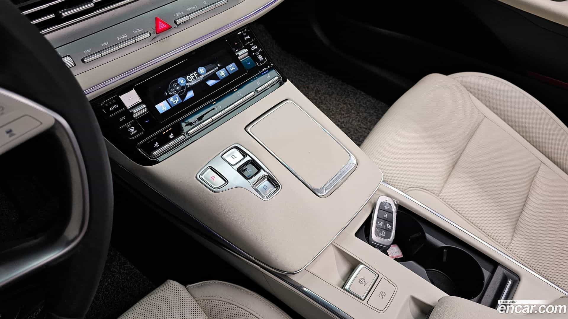Grandeur Hyundai 2022.10-INNER-009